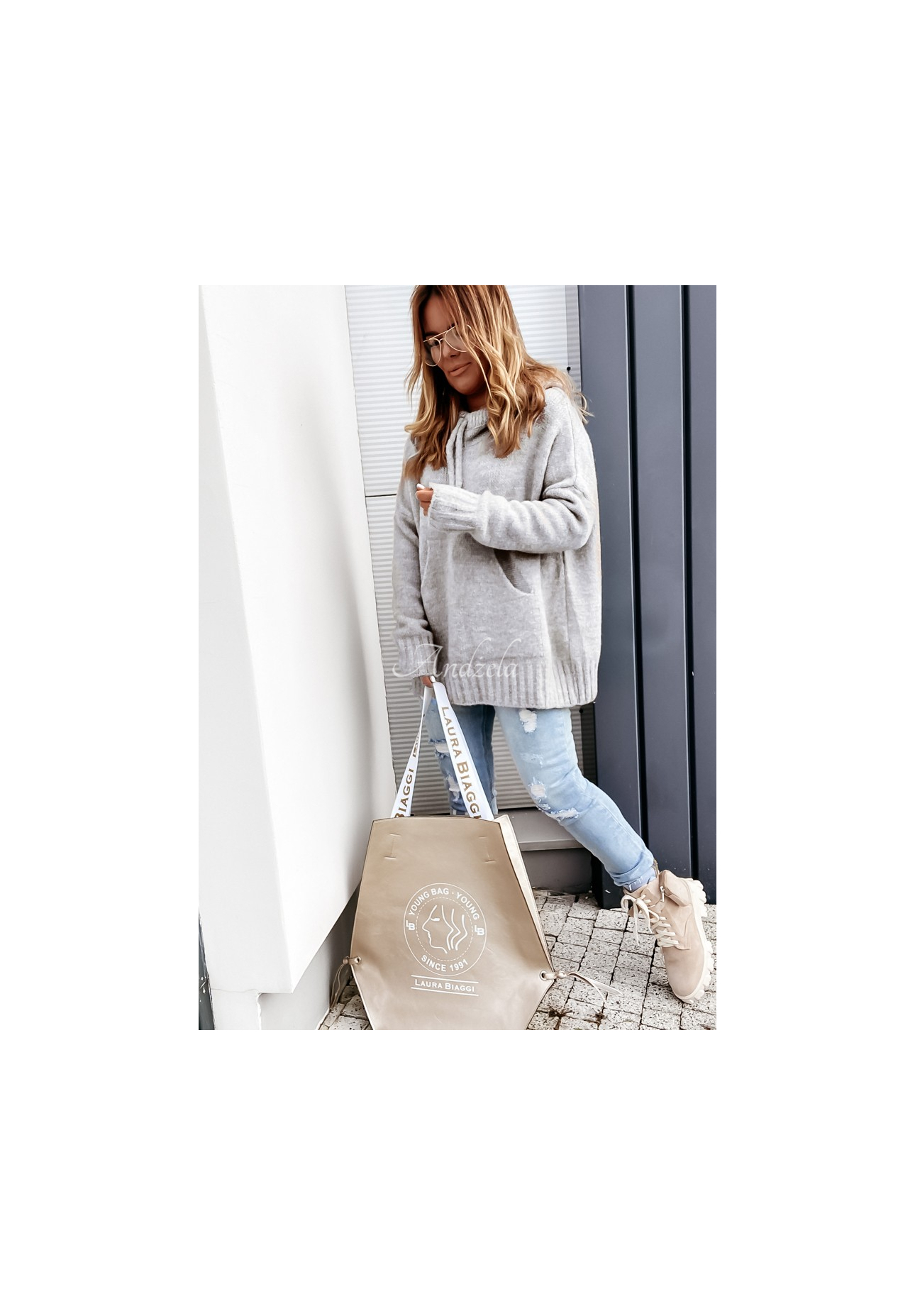 Pulover oversize cu glugă Carra