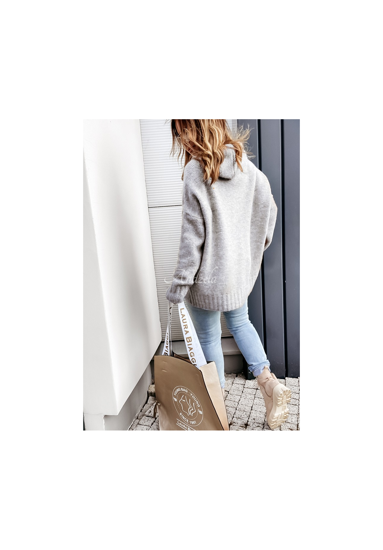 Pulover oversize cu glugă Carra