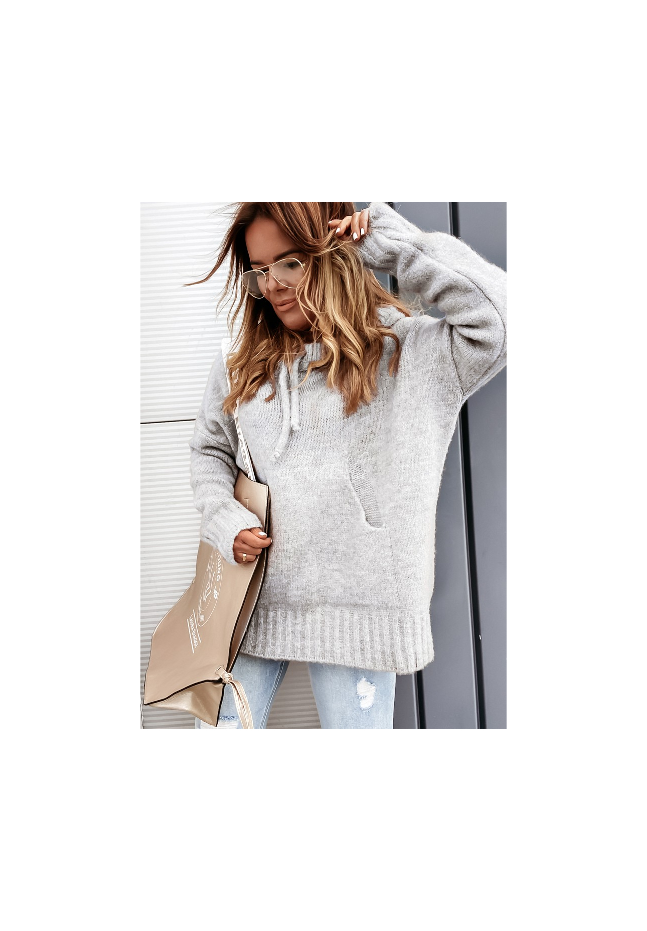 Pulover oversize cu glugă Carra
