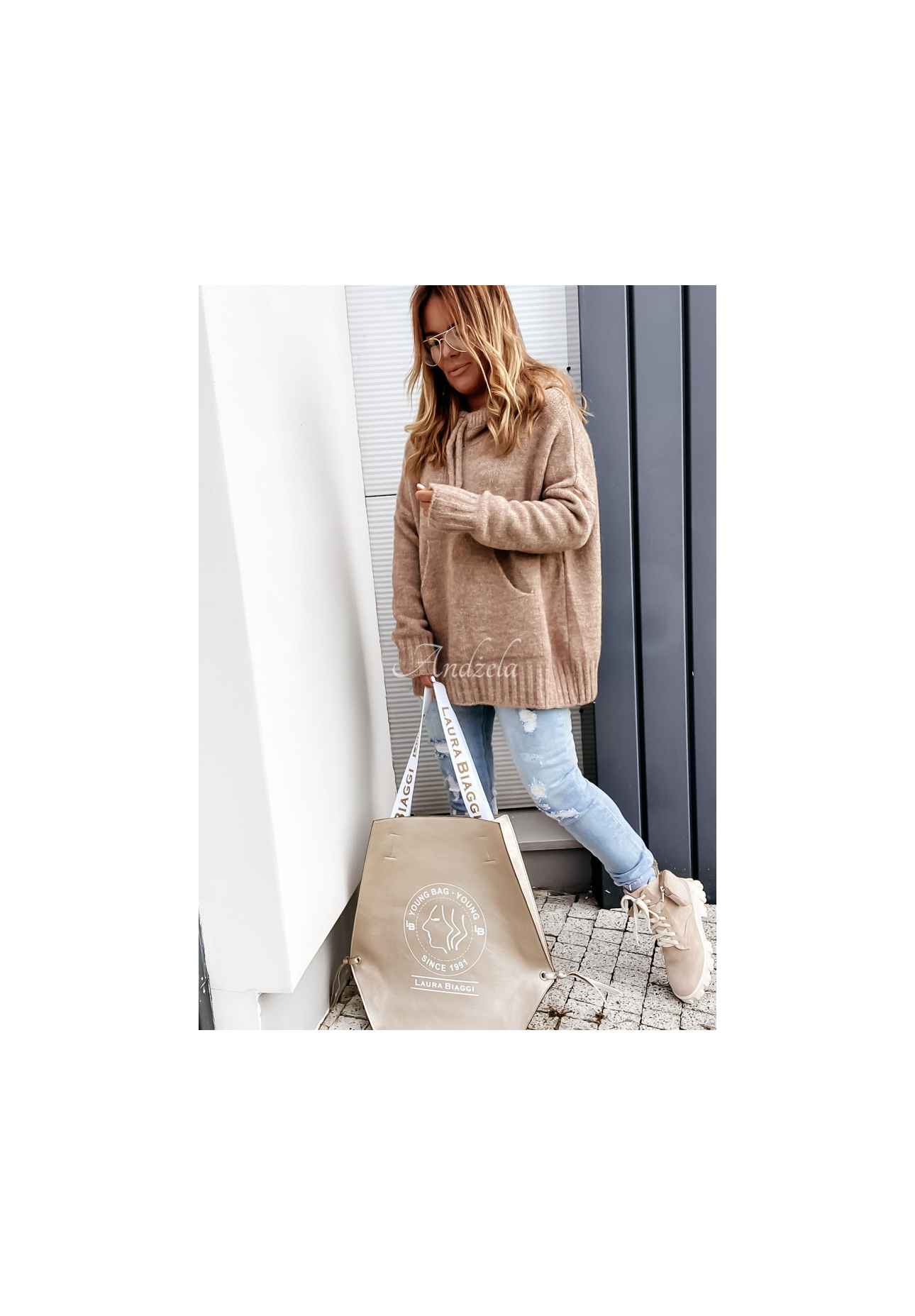 Pulover oversize cu glugă Carra