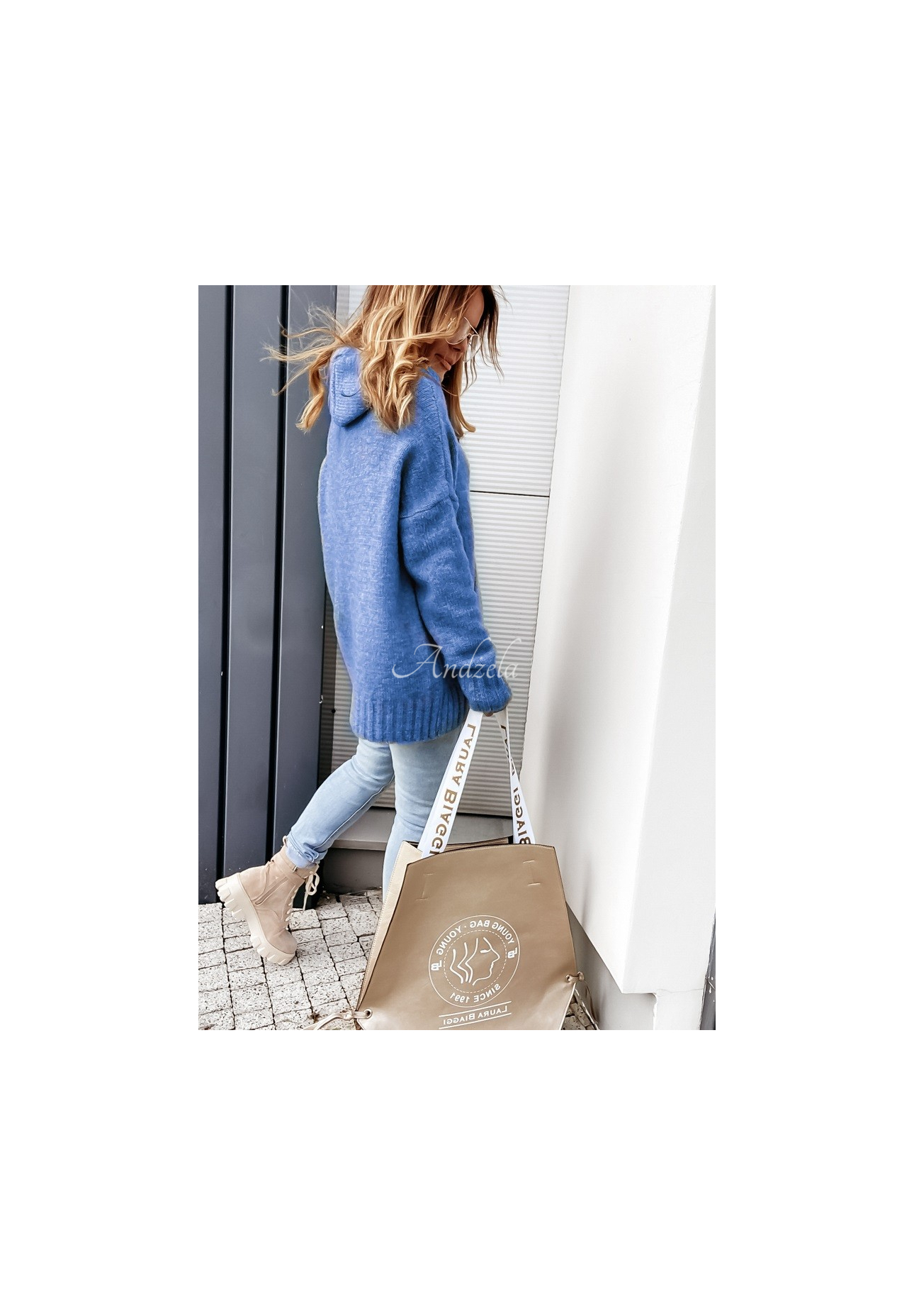 Pulover oversize cu glugă Carra