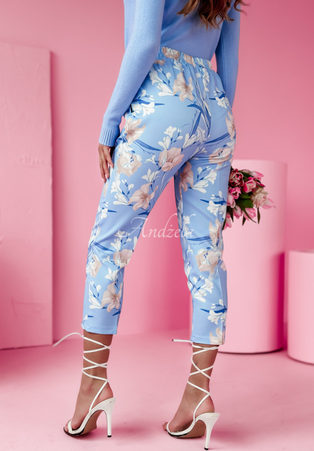 Pantaloni eleganți Blossom Radiance cu imprimeu floral