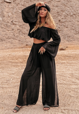 Compleu Pyramid Delights format din bluză spaniolă și pantaloni wide leg negru