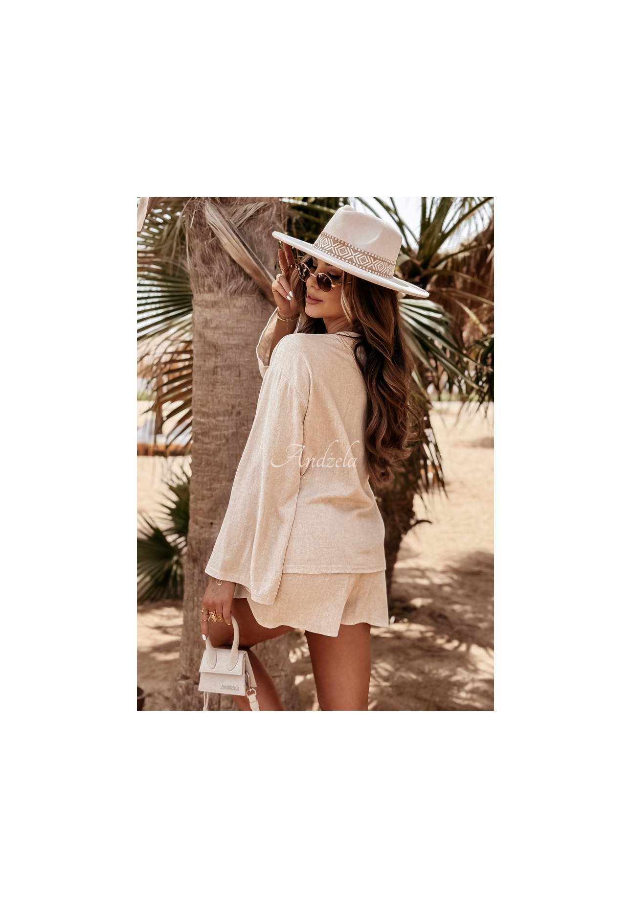 Compleu din in See My Seas format din bluză și pantaloni scurți