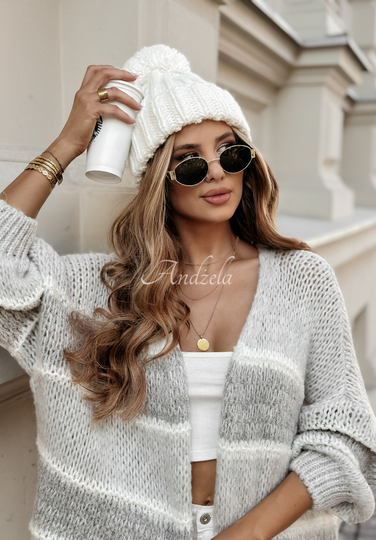 Cardigan scurt cu lână Hugging You