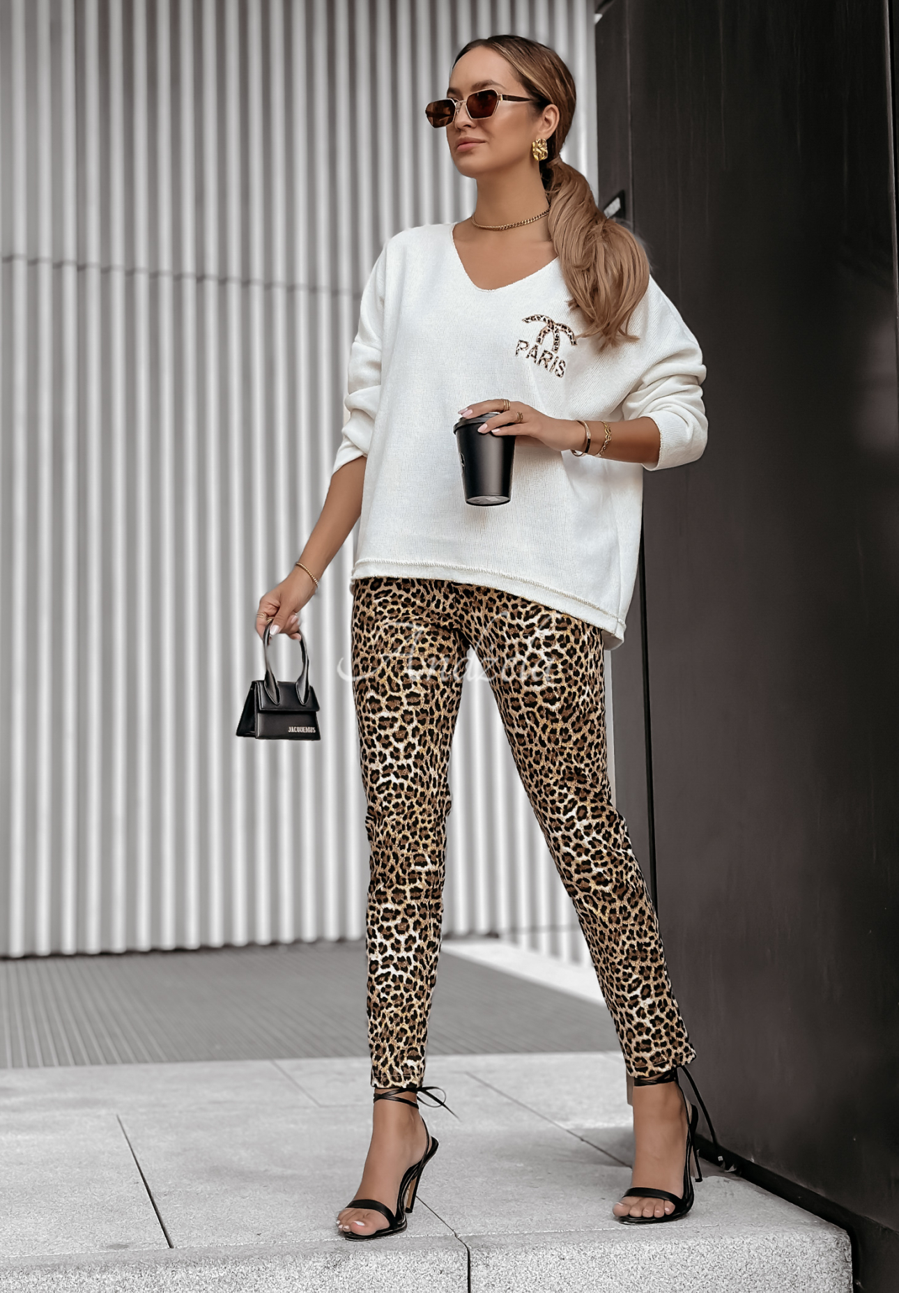 Pantaloni Innocence cu imprimeu leopard