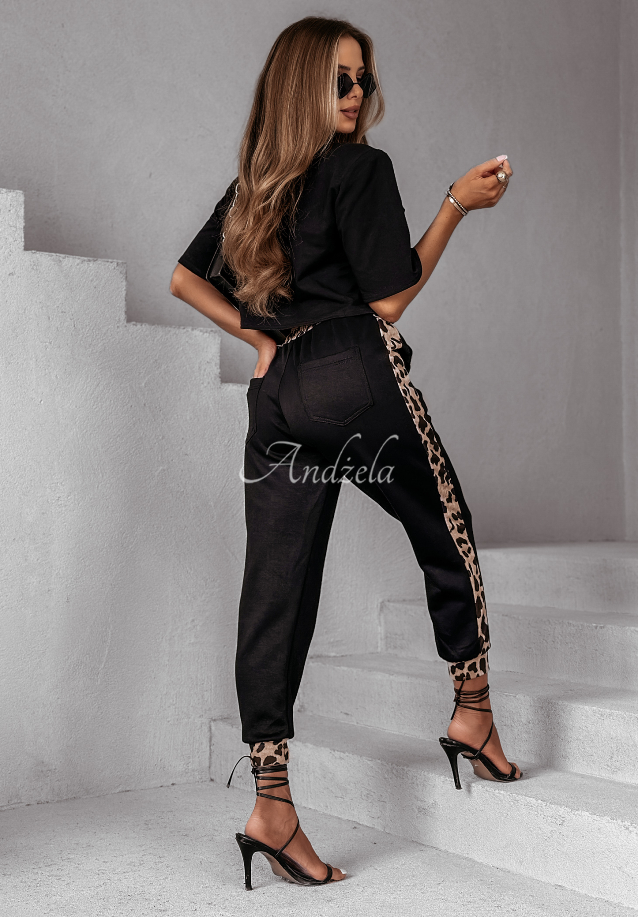 Pantaloni cu imprimeu leopard Little Bit Wild