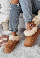 zamszowe Botine z futerkiem Snowy Daze camel