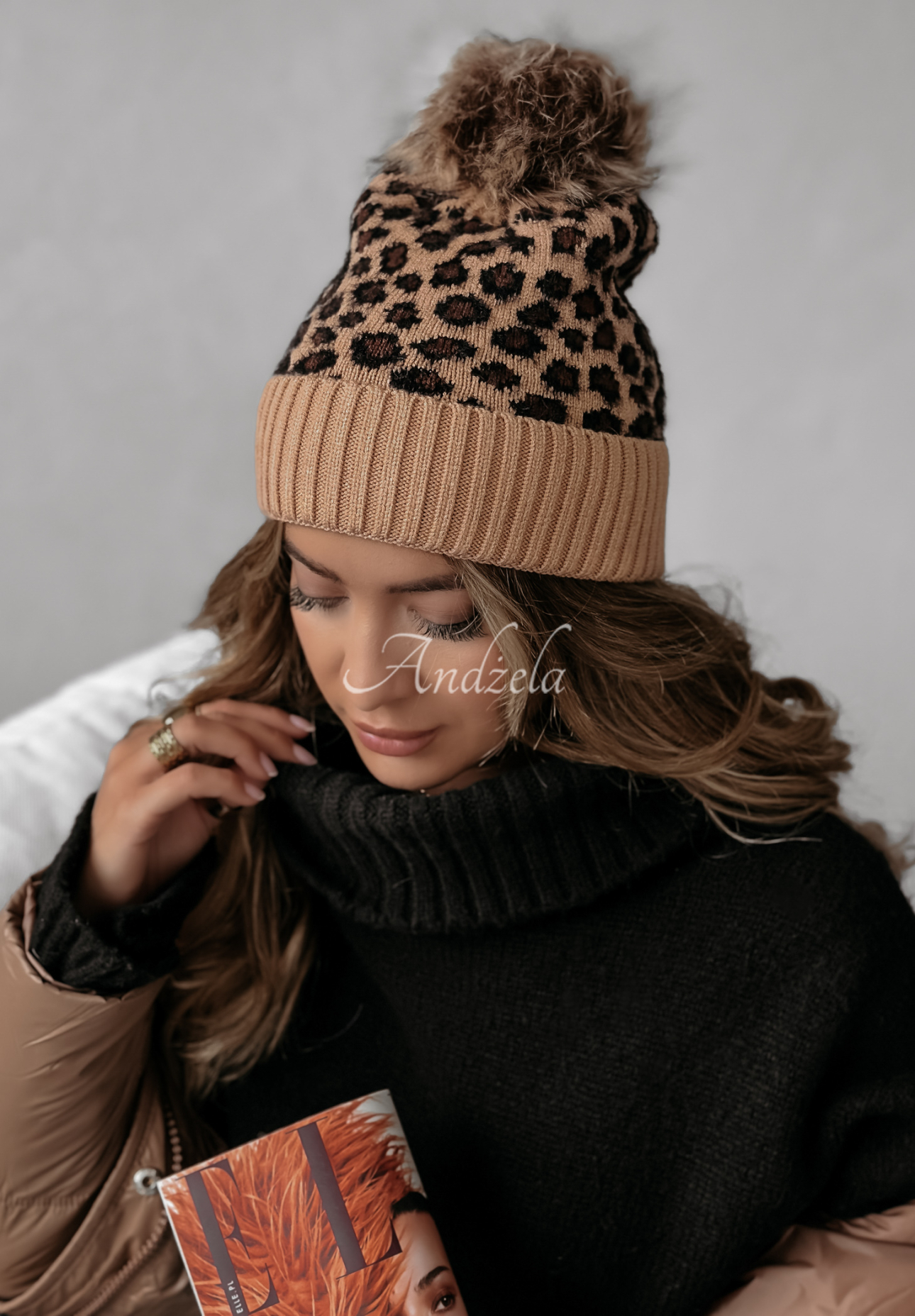 Căciulă cu pompon Snowstorm cu imprimeu leopard