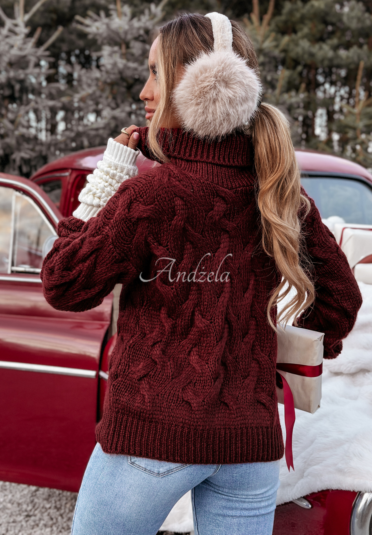 Pulover împletit decorativ Zea cu guler