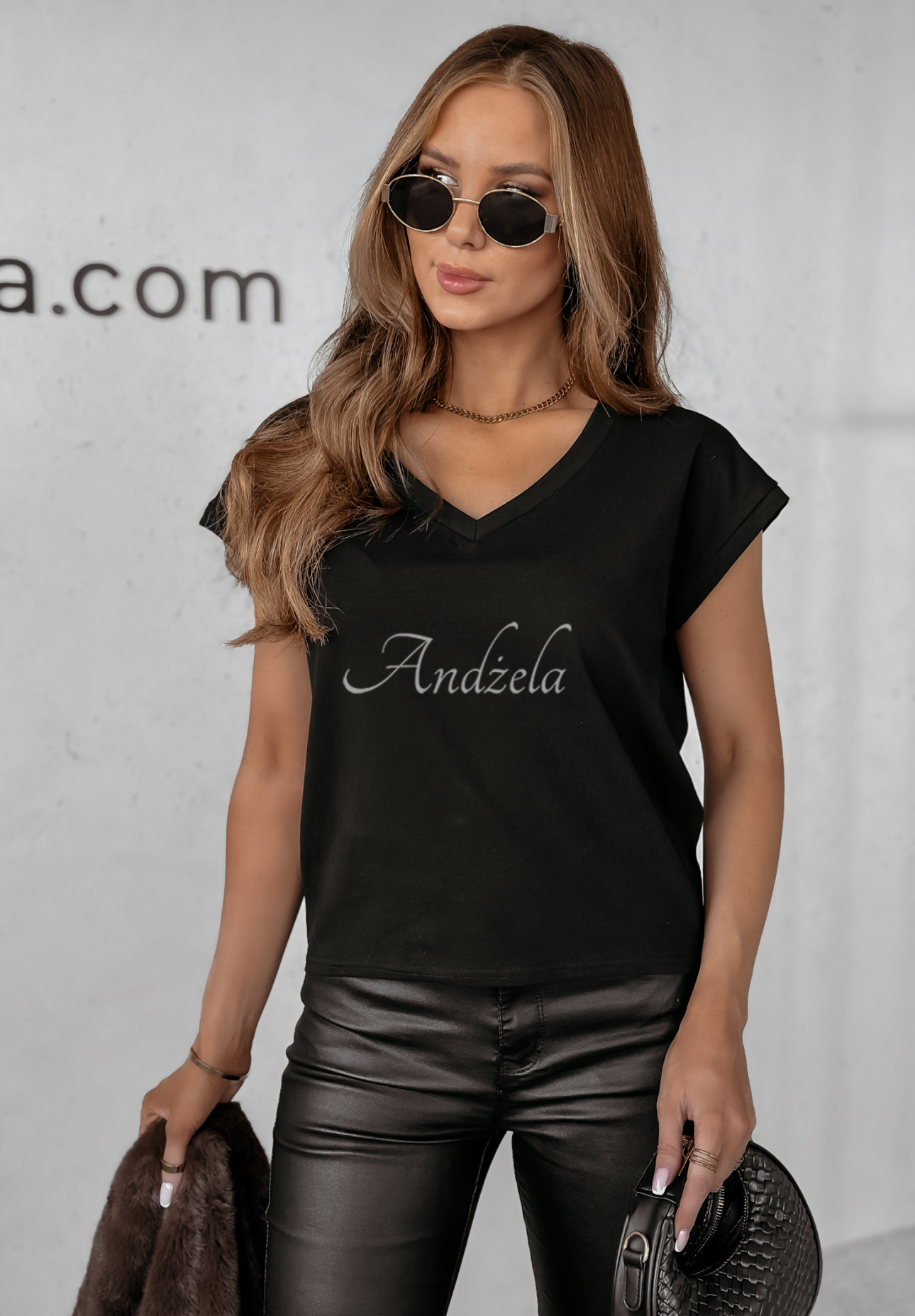 Tricou V-neck