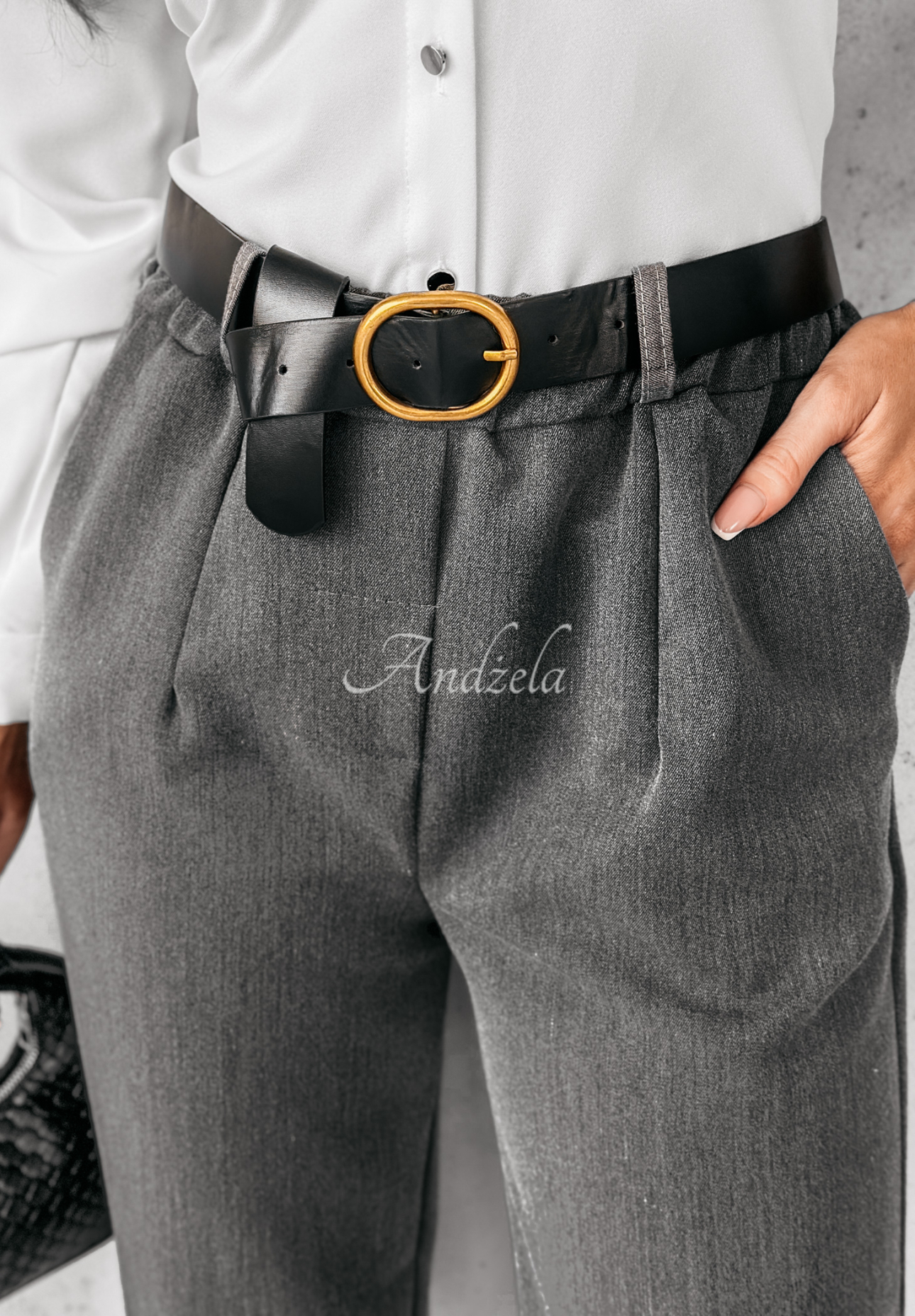 Pantaloni din material Can Achieve cu curea