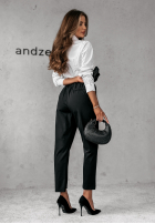 Pantaloni z kwiatem Your Attention negre