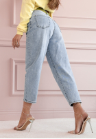 Pantaloni din denim mom fit z paskiem For A While albastre