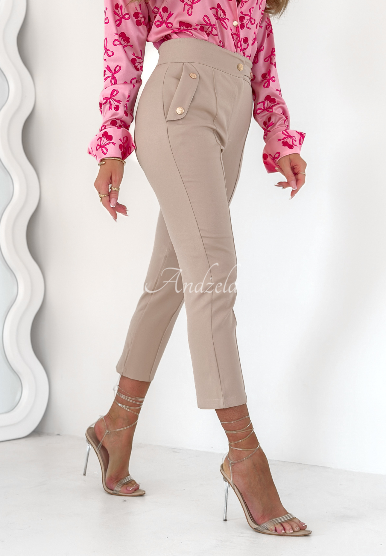 Pantaloni tip țigaretă The Female