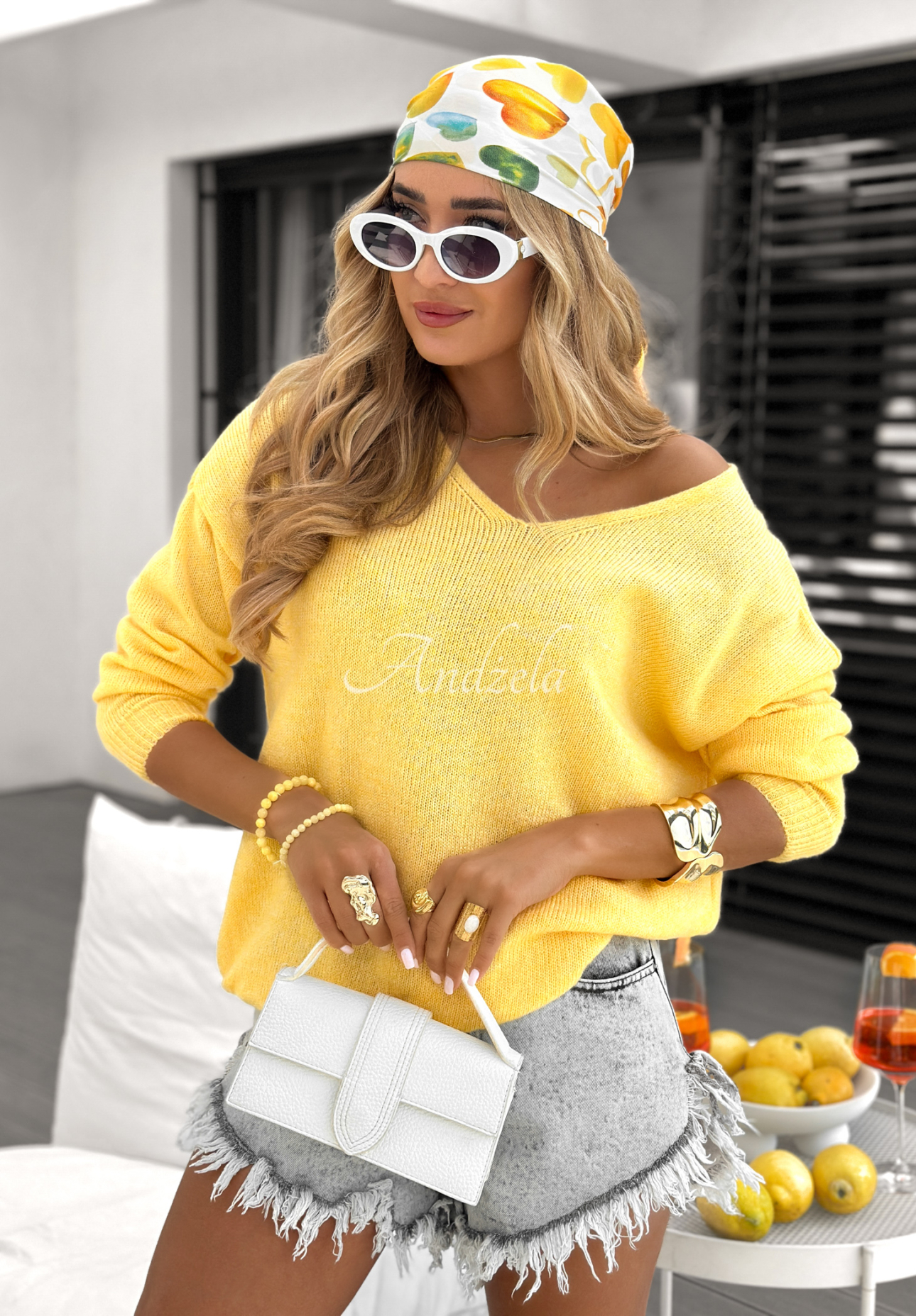 Pulover cu decolteu Caffe Latte