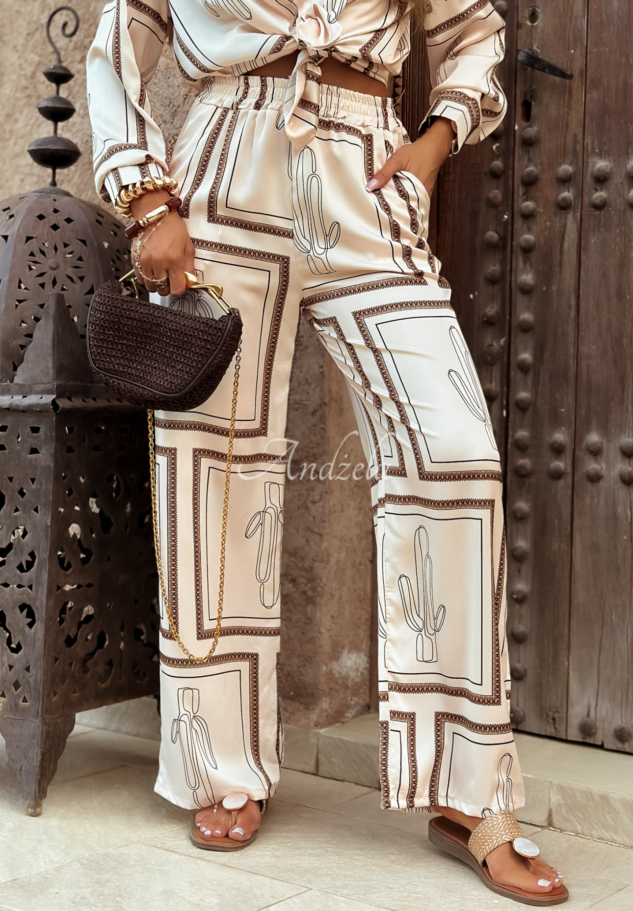 Pantaloni wide leg din satin Girls Gone Wild cu imprimeu