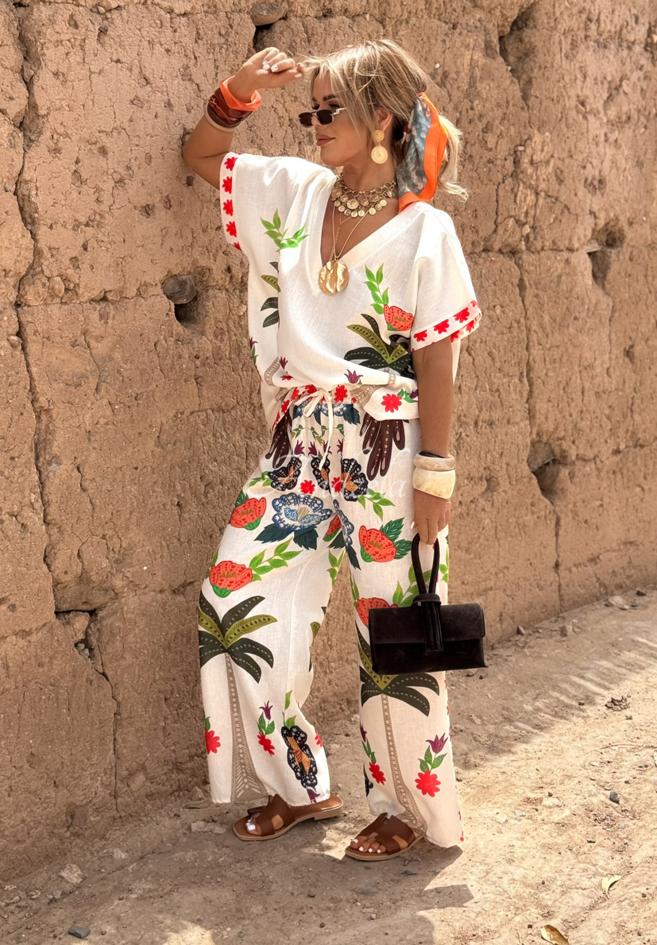 Set format din bluză și pantaloni wide leg Flowers &amp; Palms cu imprimeu