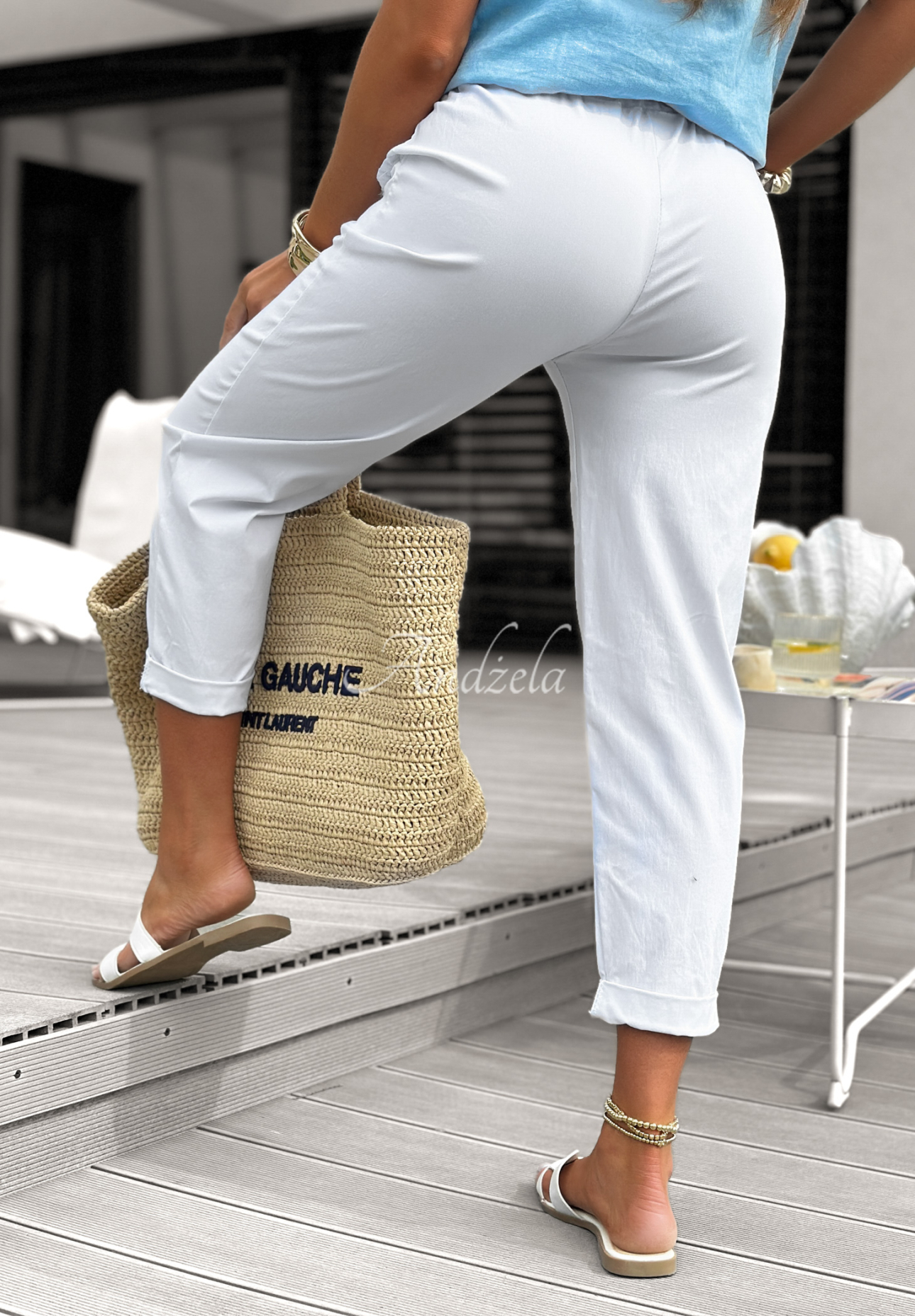 Pantaloni din viscoză Keep Going Girl cu volănașe și curea
