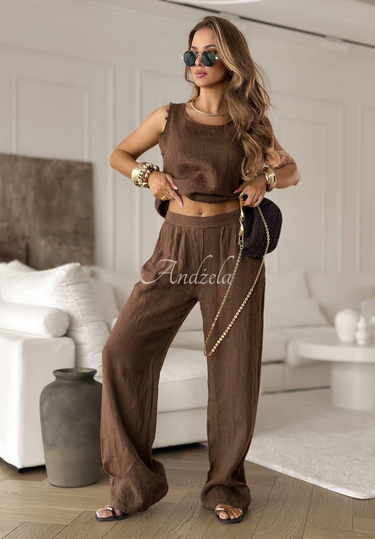 Top       din in Desert Princess