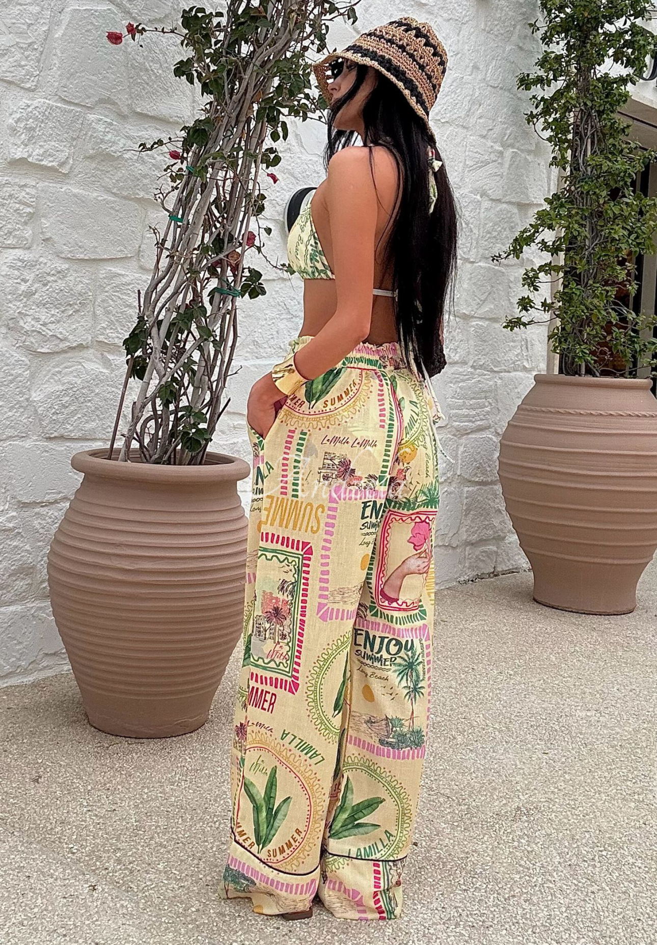 Pantaloni wide leg din in La Milla Sunbathing Today cu imprimeu
