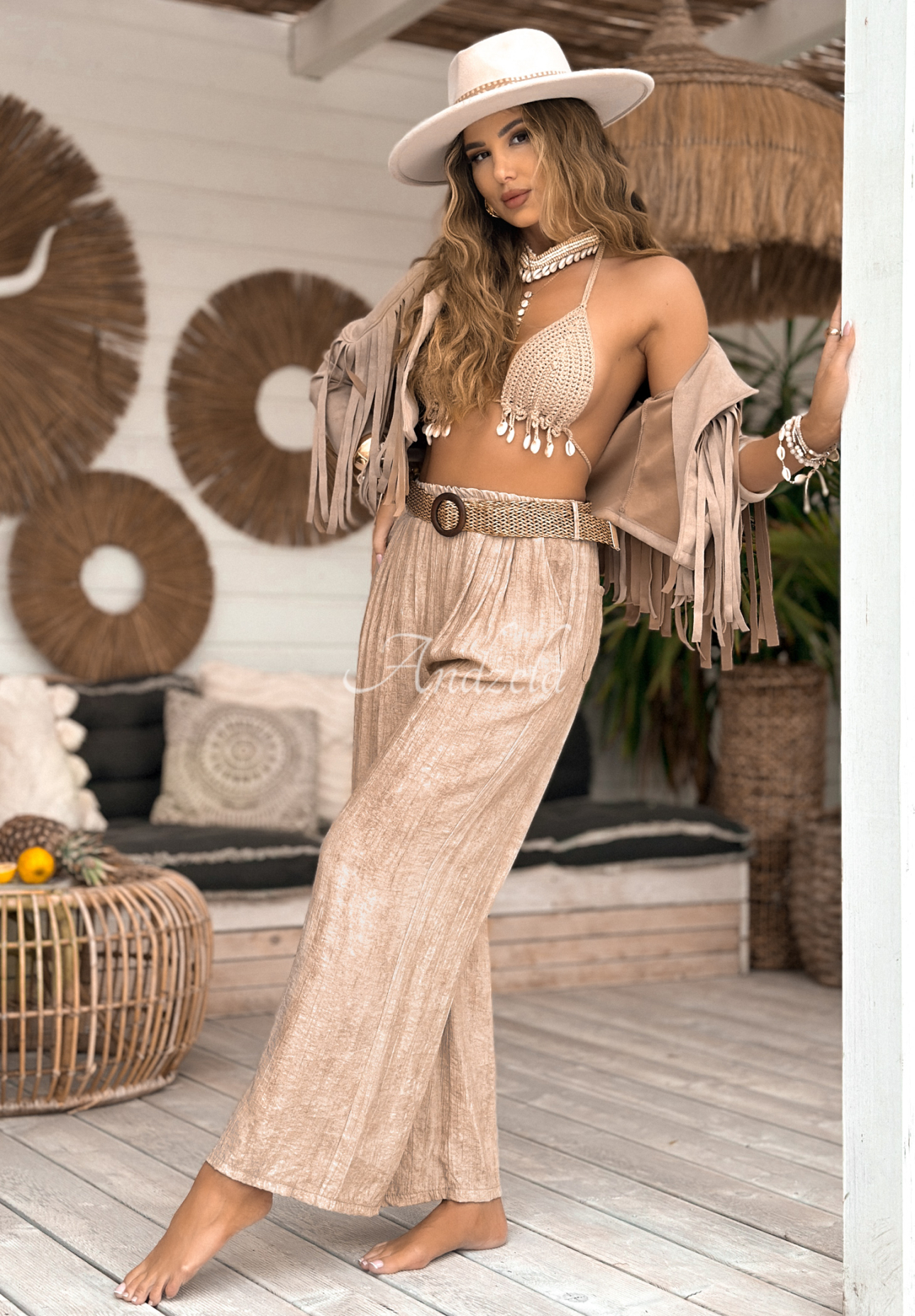 Pantaloni wide leg din viscoză The Horizon cu curea