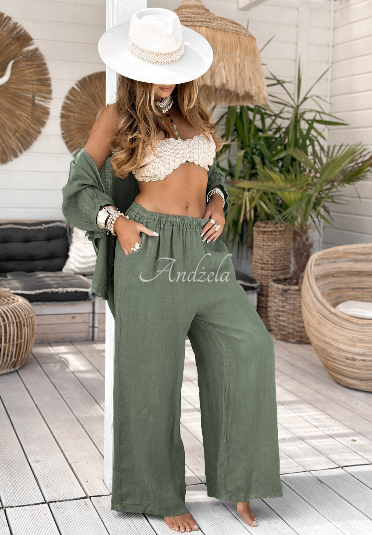 Pantaloni wide leg din in On Vacation