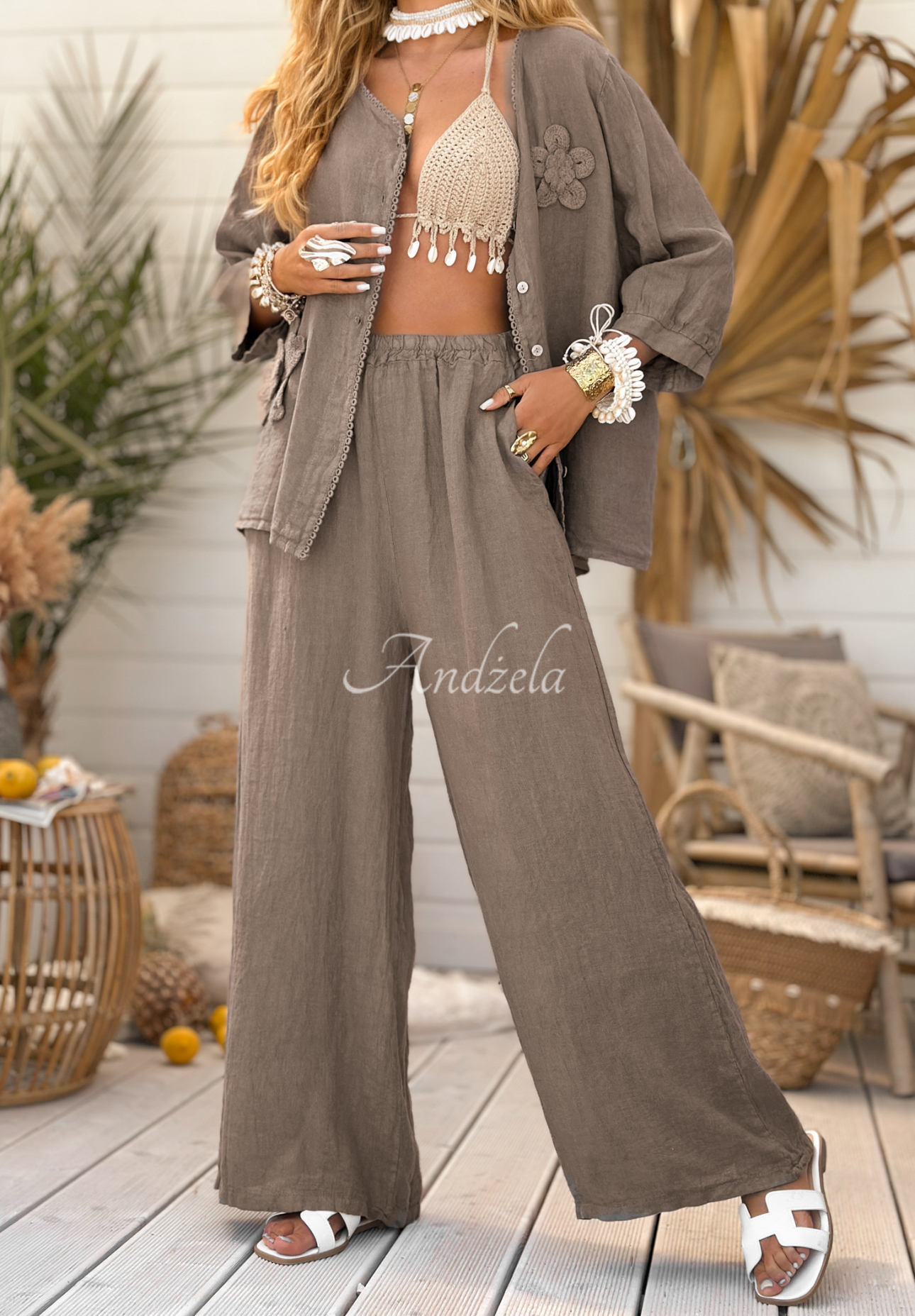Pantaloni wide leg din in On Vacation