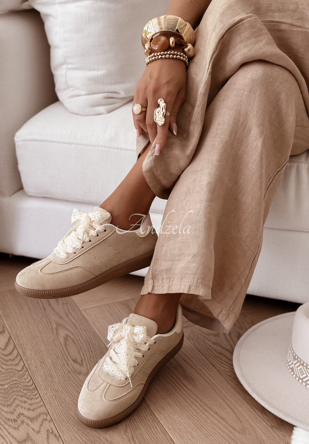 Adidași din piele întoarsă Sweet &amp; Pearly cu fundiță