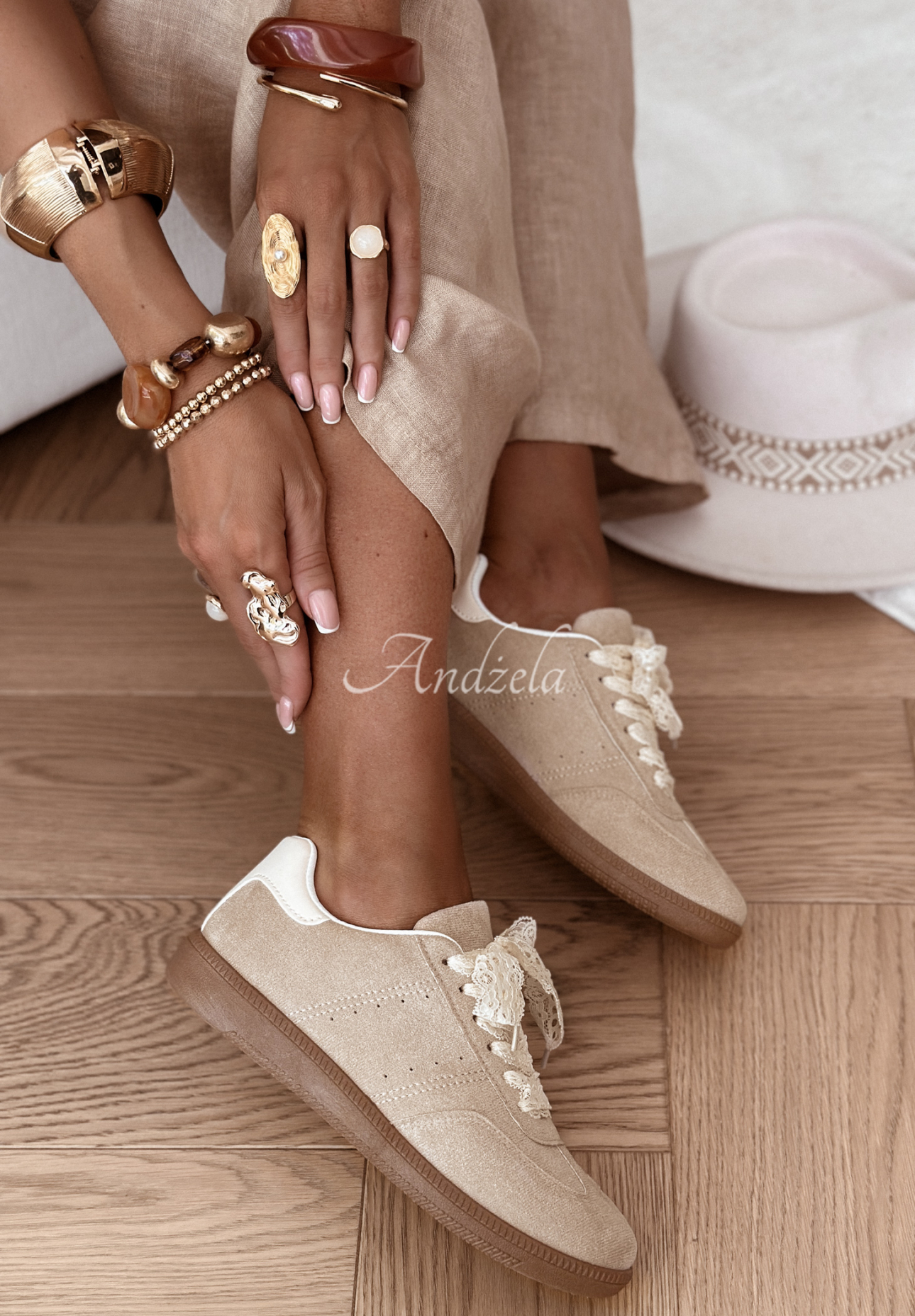 Adidași din piele întoarsă Sweet &amp; Pearly cu fundiță