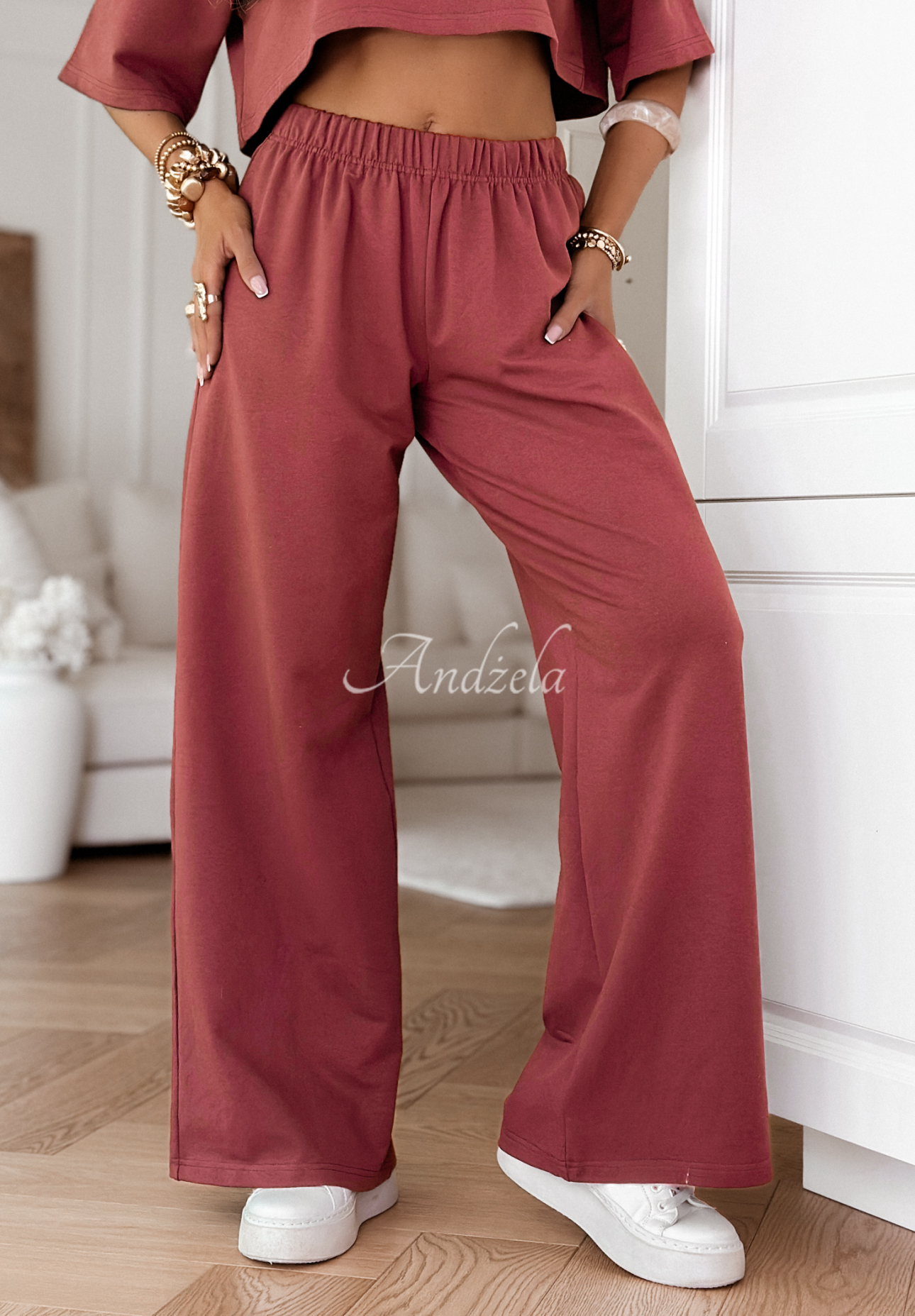 Set de trening Lovely Duo format din tricou și pantaloni wide leg