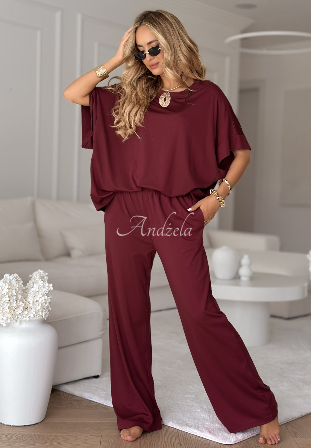 Set format din tricou oversize și pantaloni Two Halves
