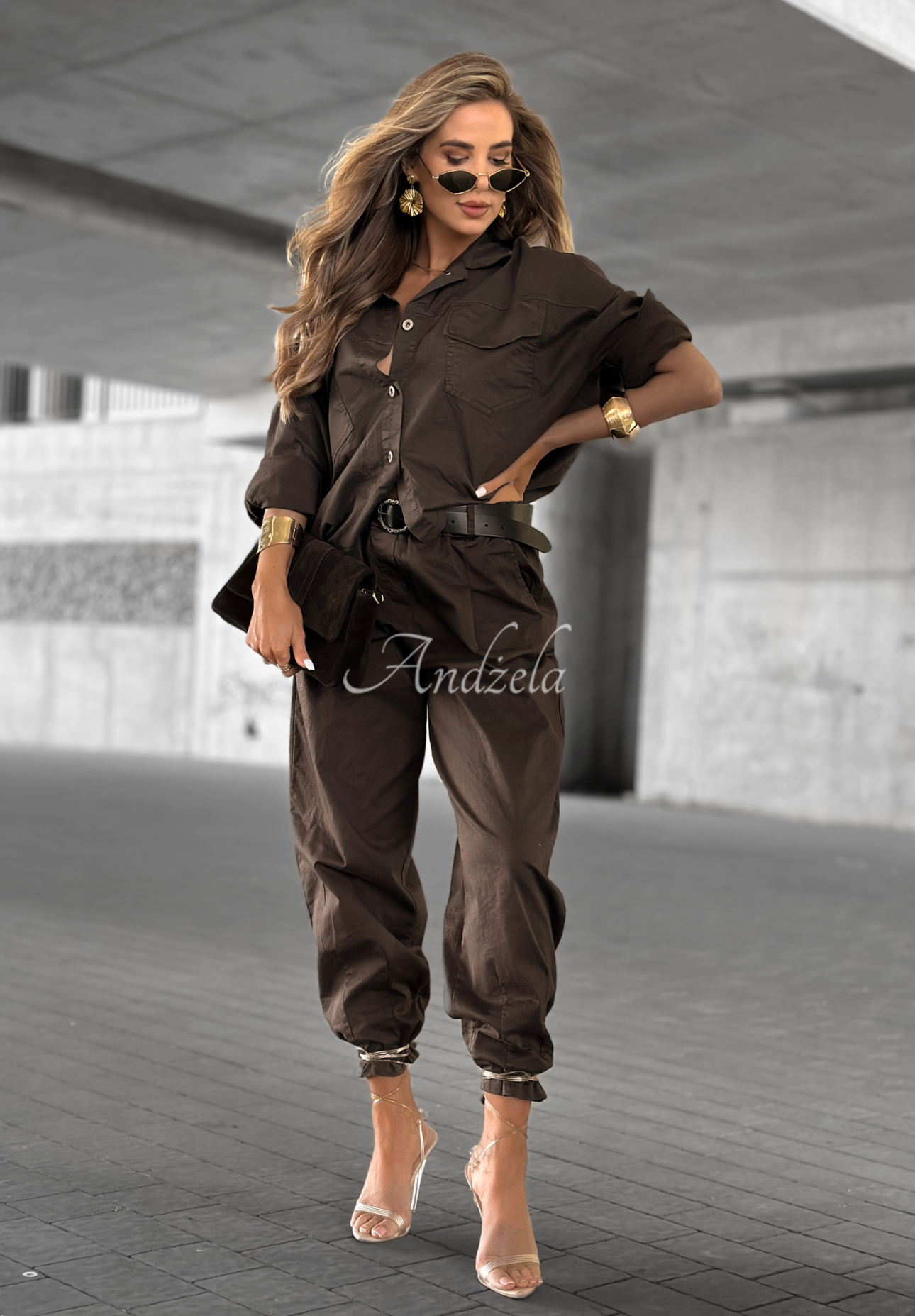 Pantaloni din material Closed Eyes