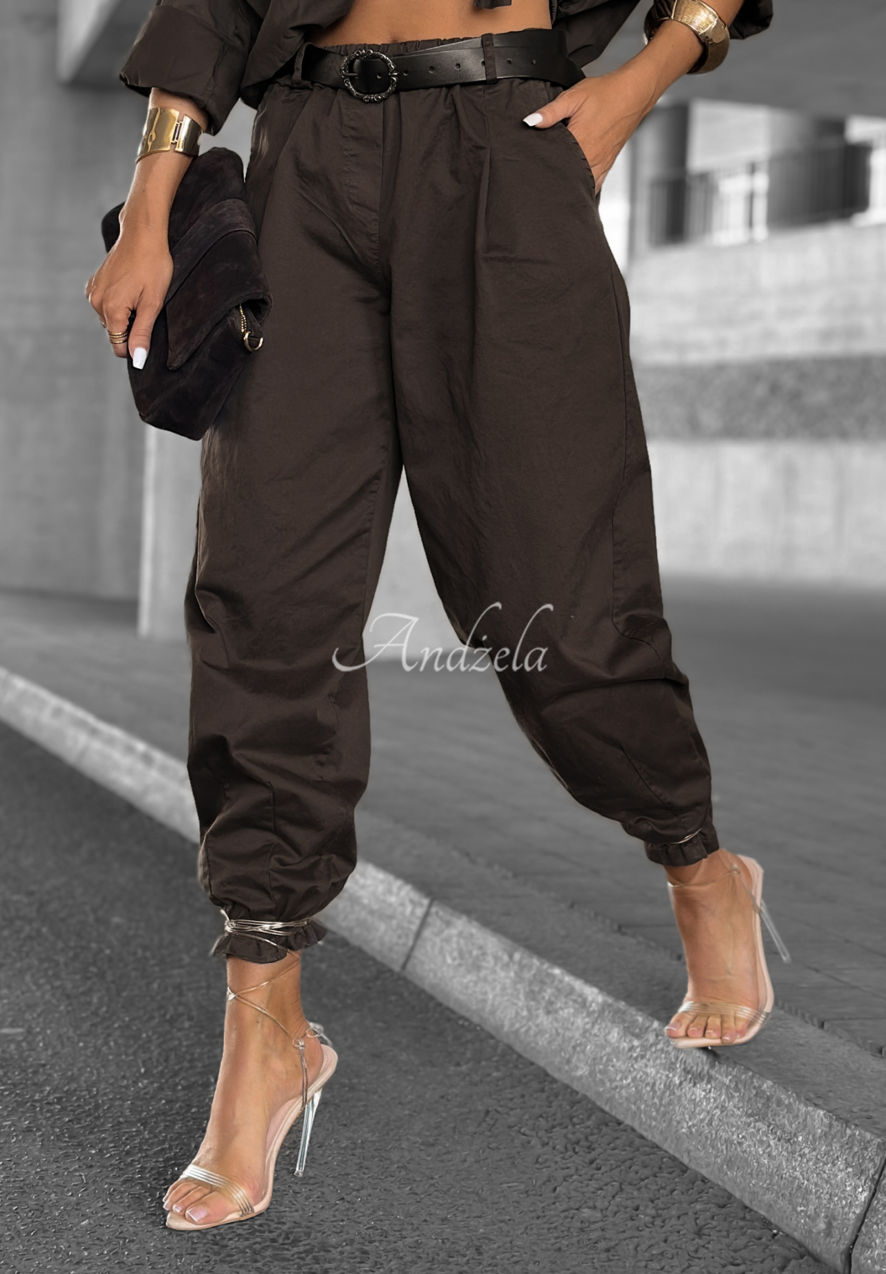 Pantaloni din material Closed Eyes