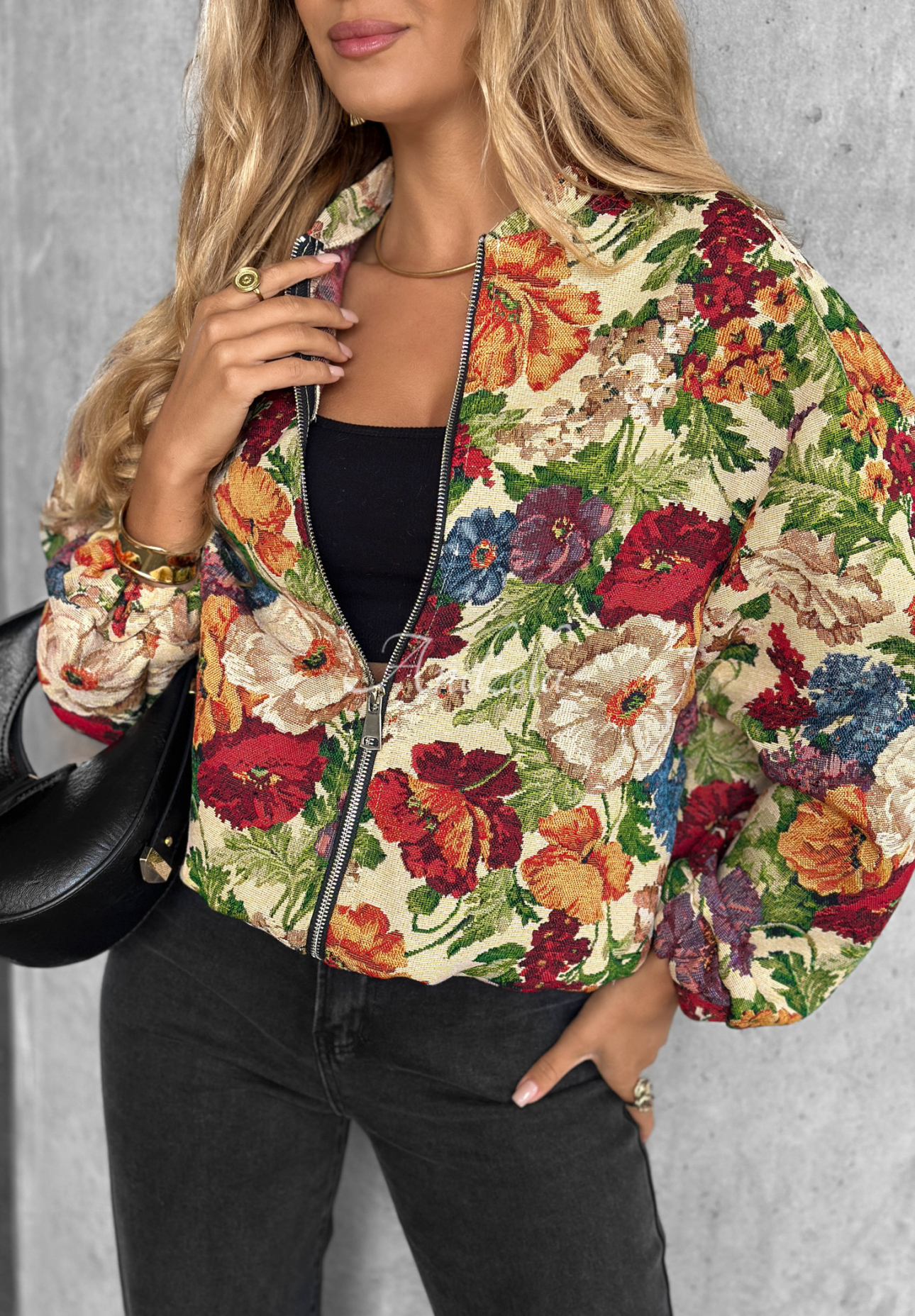 Geacă scurtă bomber Fragrant Flowers cu imprimeu floral