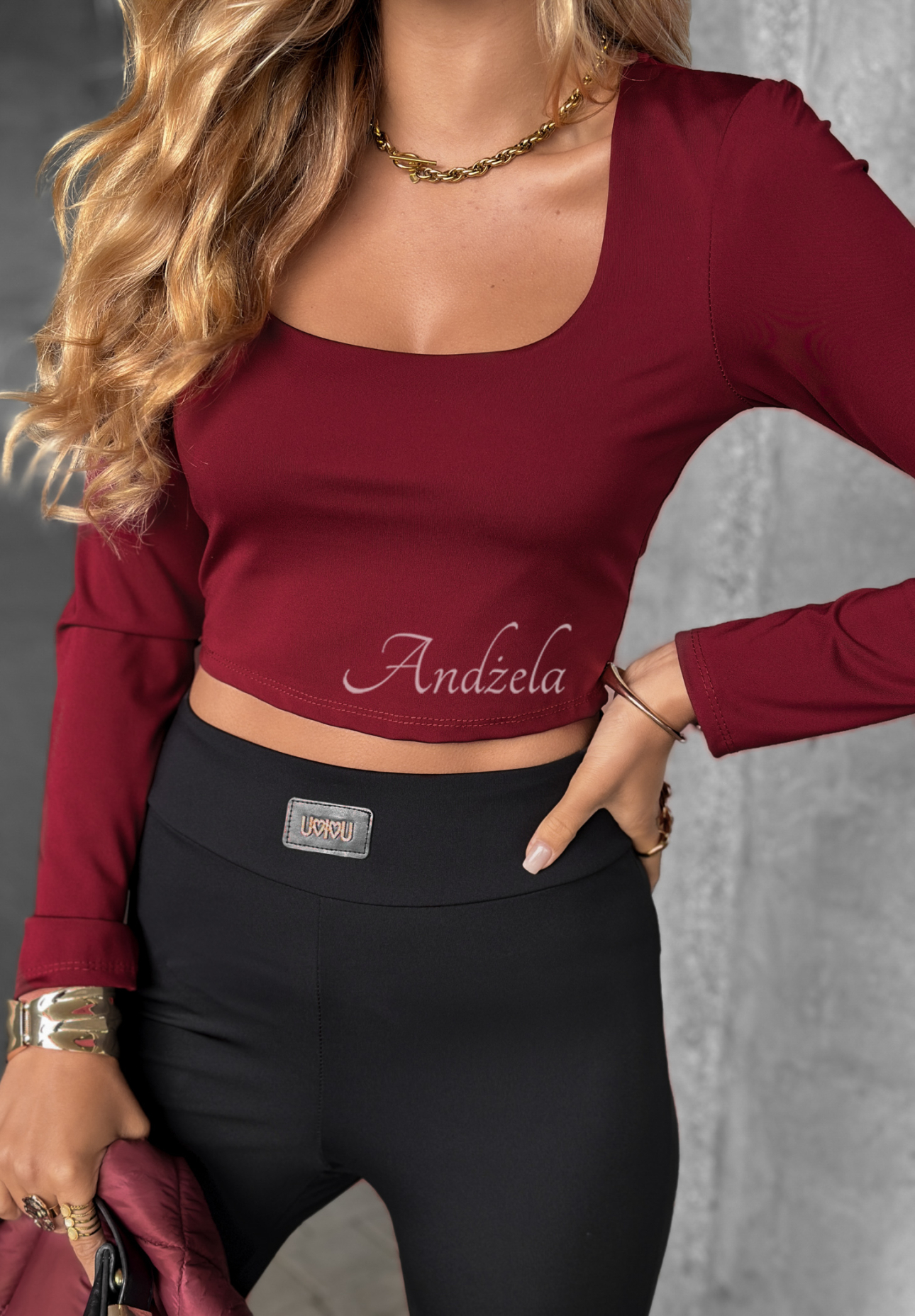 Bluză scurtă longsleeve cu decolteu Go Ahead