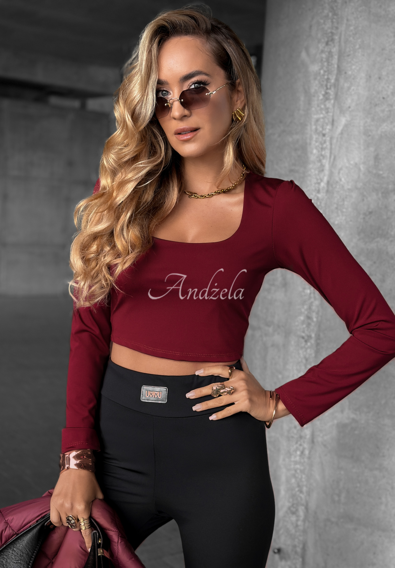 Bluză scurtă longsleeve cu decolteu Go Ahead