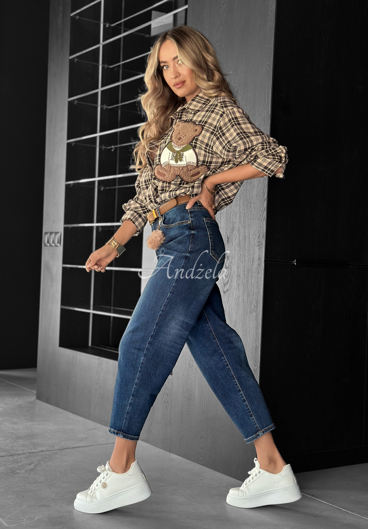Blugi mom fit Live Fearless