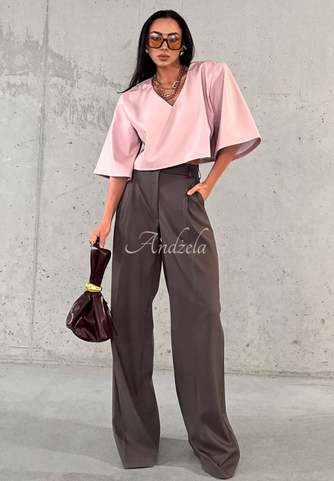 Pantaloni eleganți wide leg din viscoză La Milla Coffee First