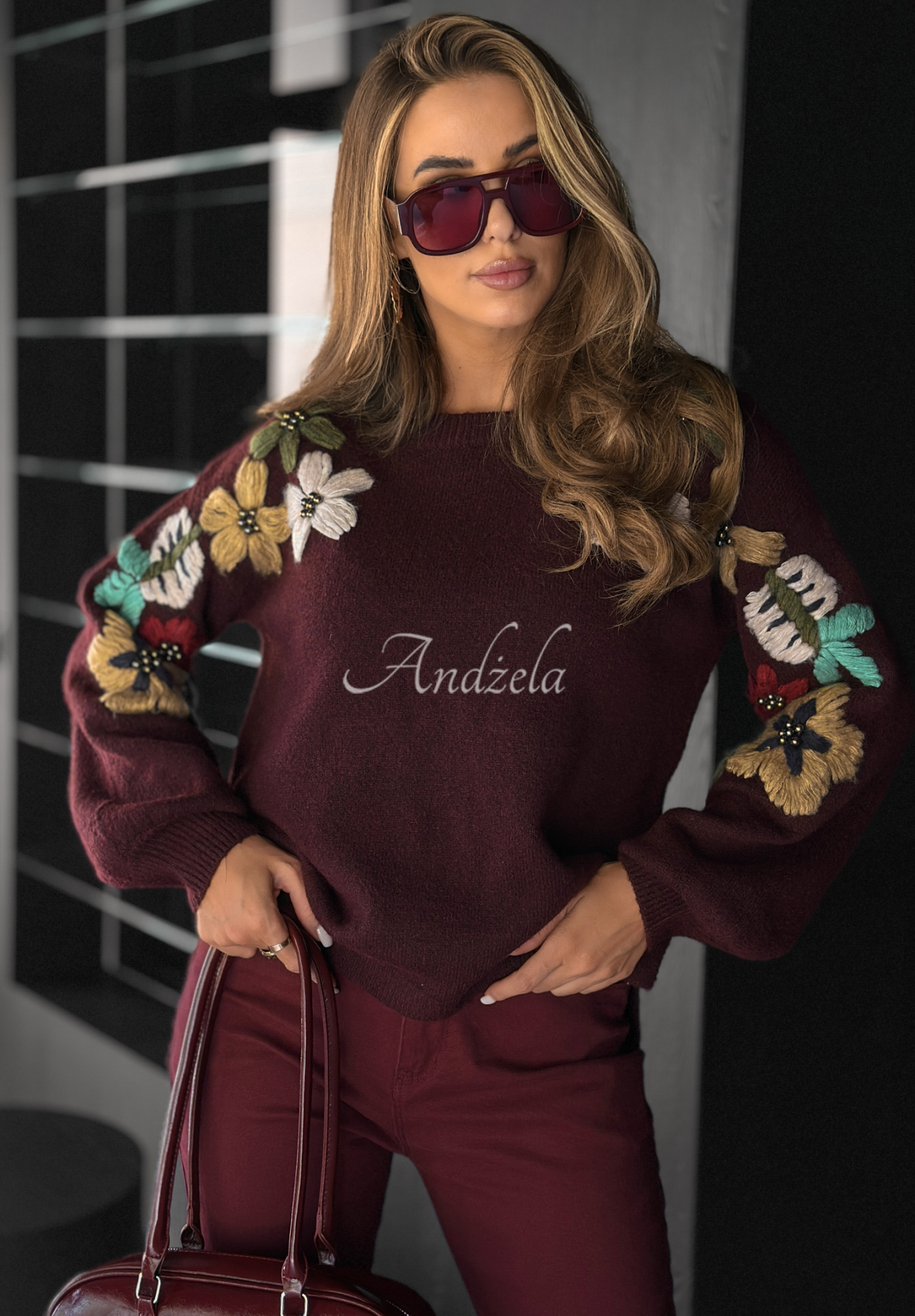Pulover cu flori brodate Colorful Flowers