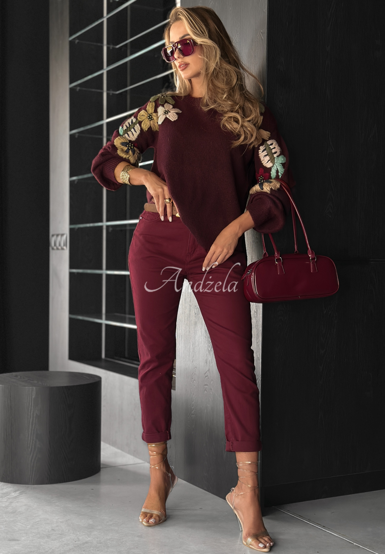 Blugi mom fit cu curea Don’t Expect Much