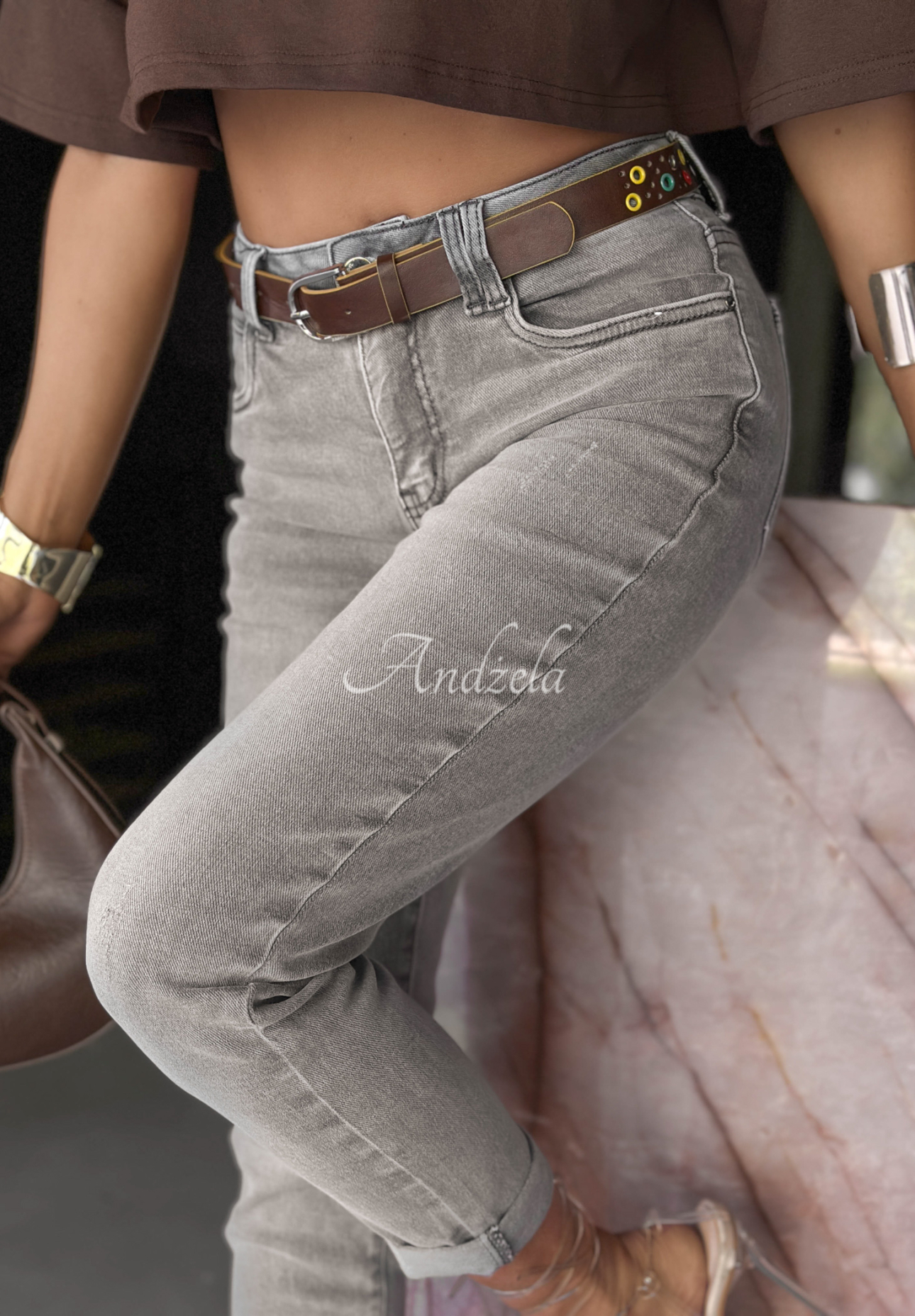 Blugi mom fit cu curea Still The Same