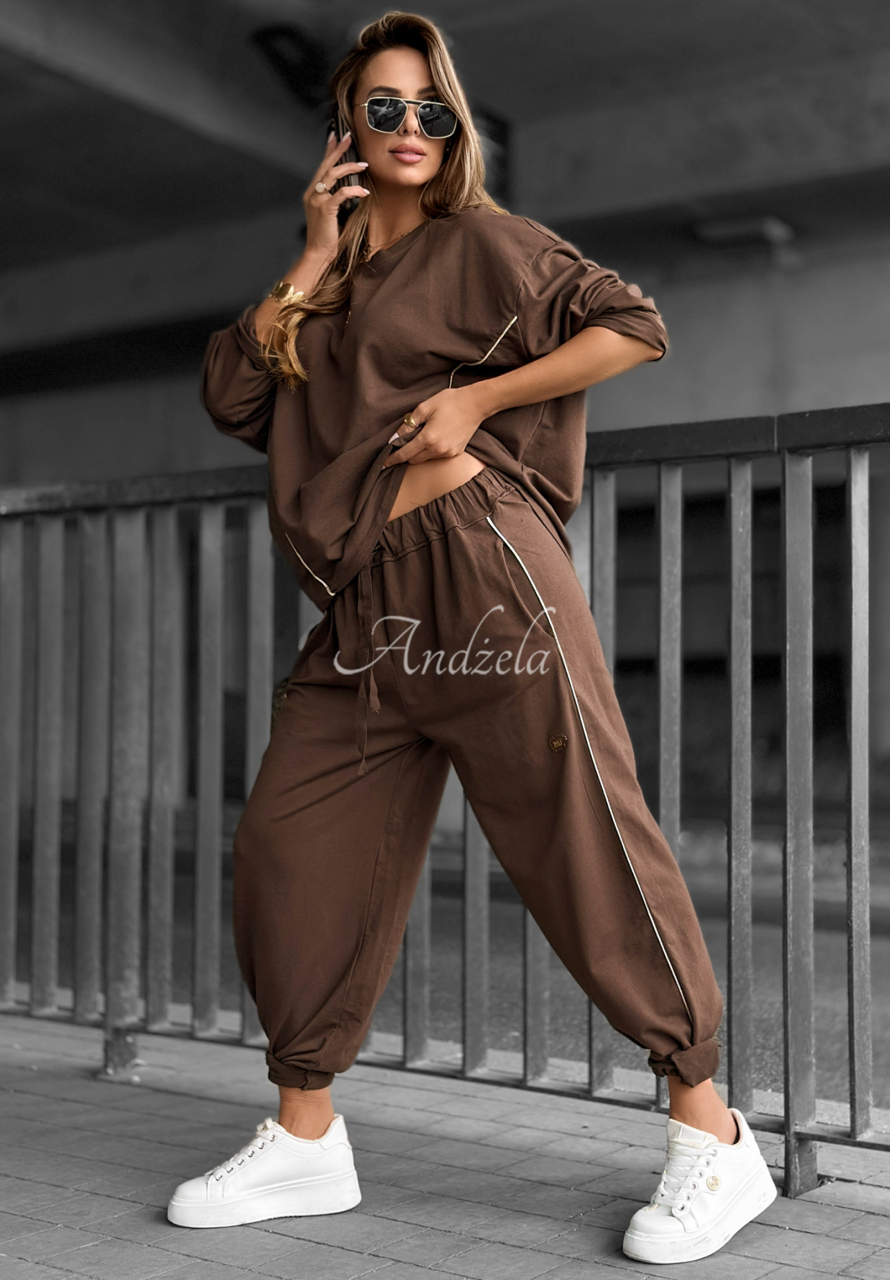 Pantaloni din material You Left Early