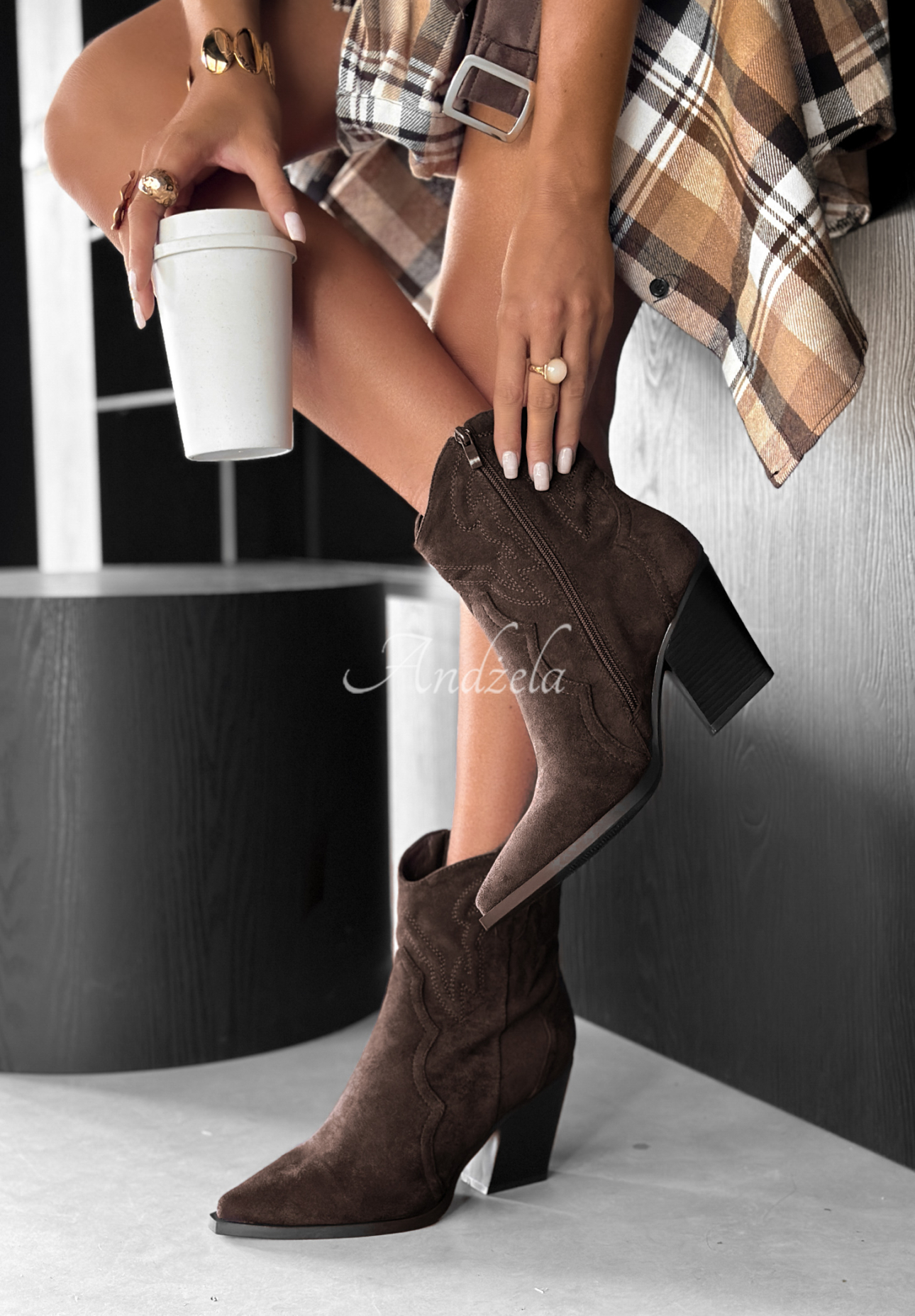 Botine de cowboy din piele întoarsă I Moved On