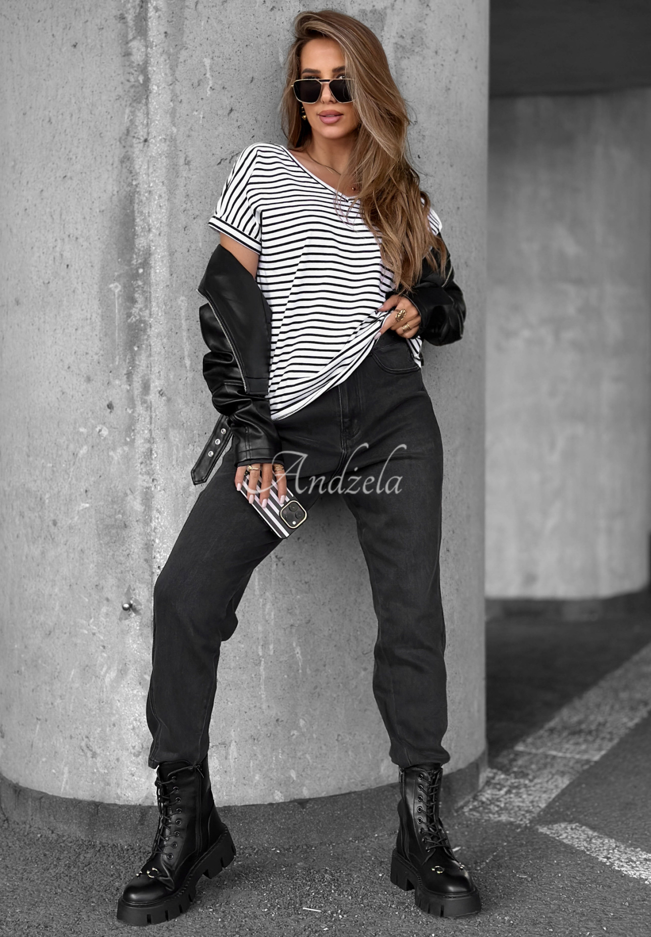Tricou cu decolteu The Lines model în dungi