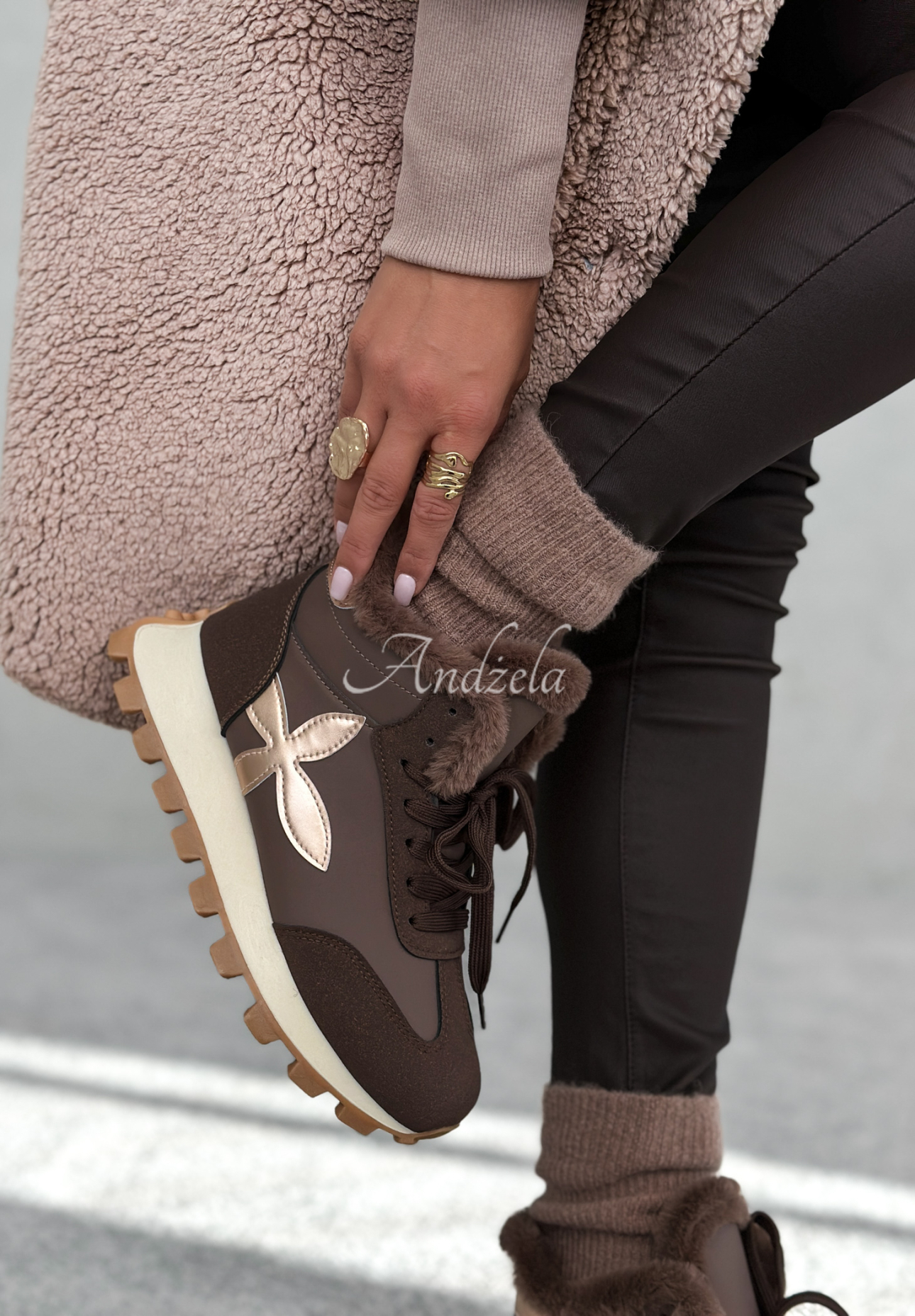 Sneakerși cu blană Getting Really Cold