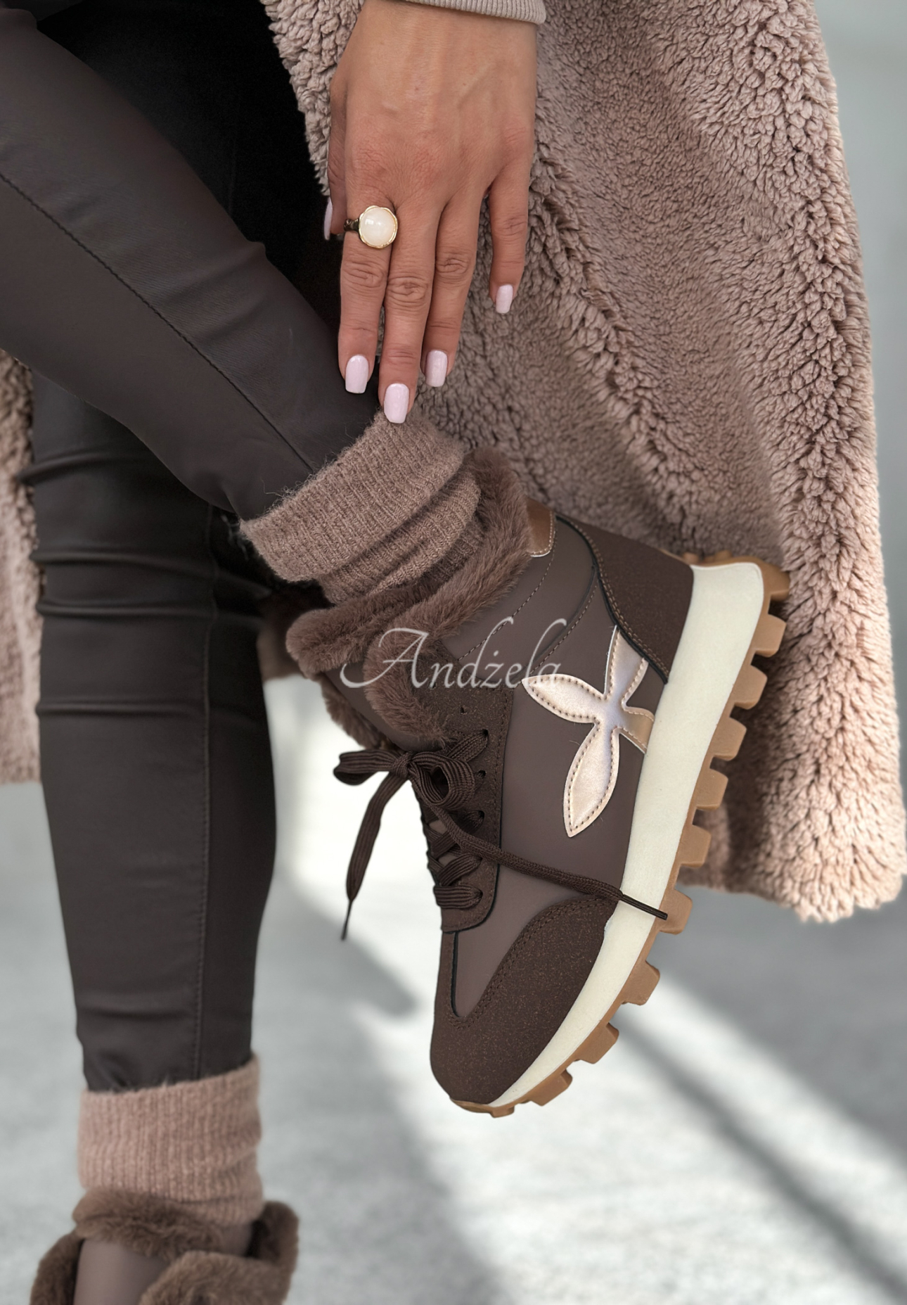 Sneakerși cu blană Getting Really Cold