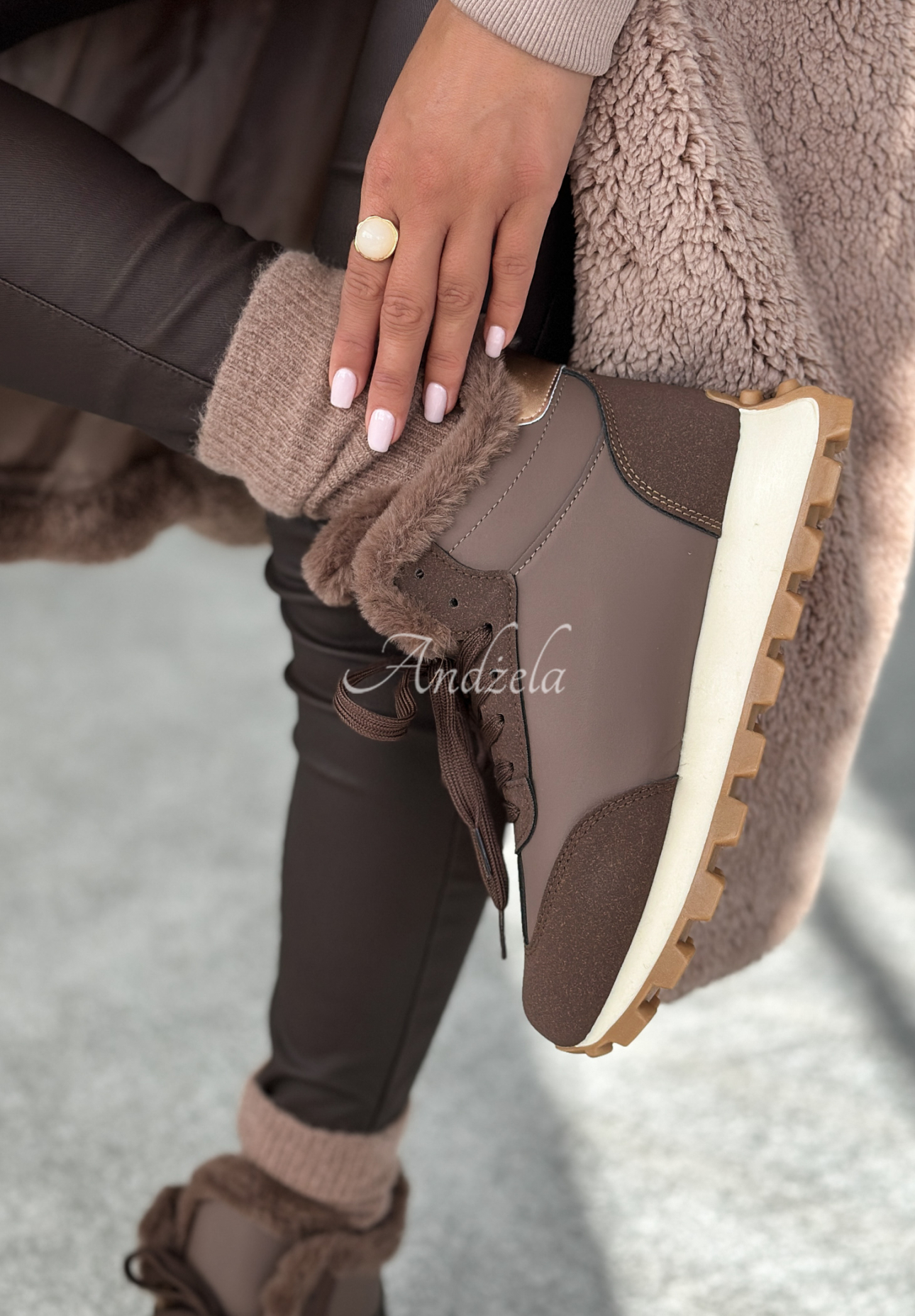 Sneakerși cu blană Getting Really Cold