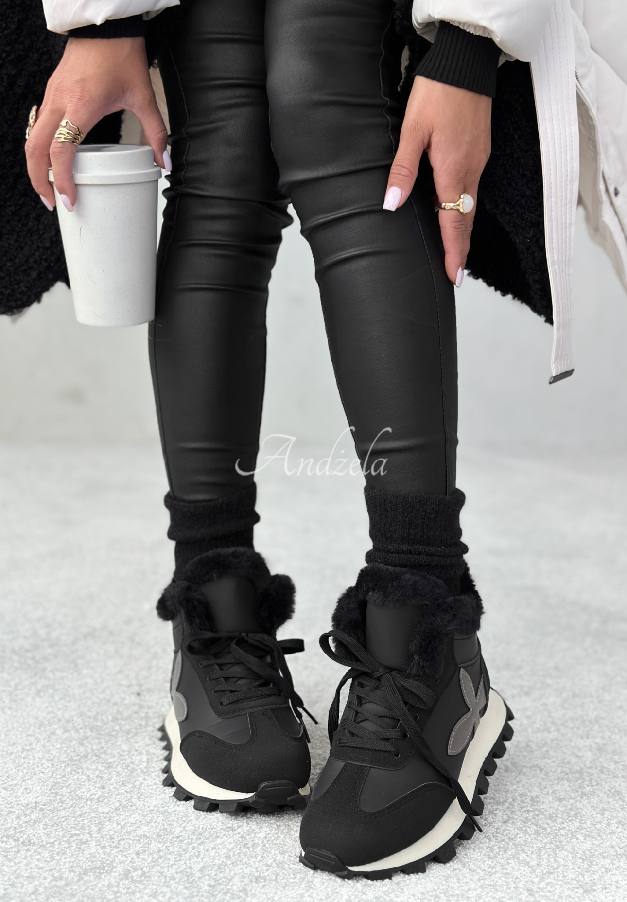 Sneakerși cu blană Getting Really Cold