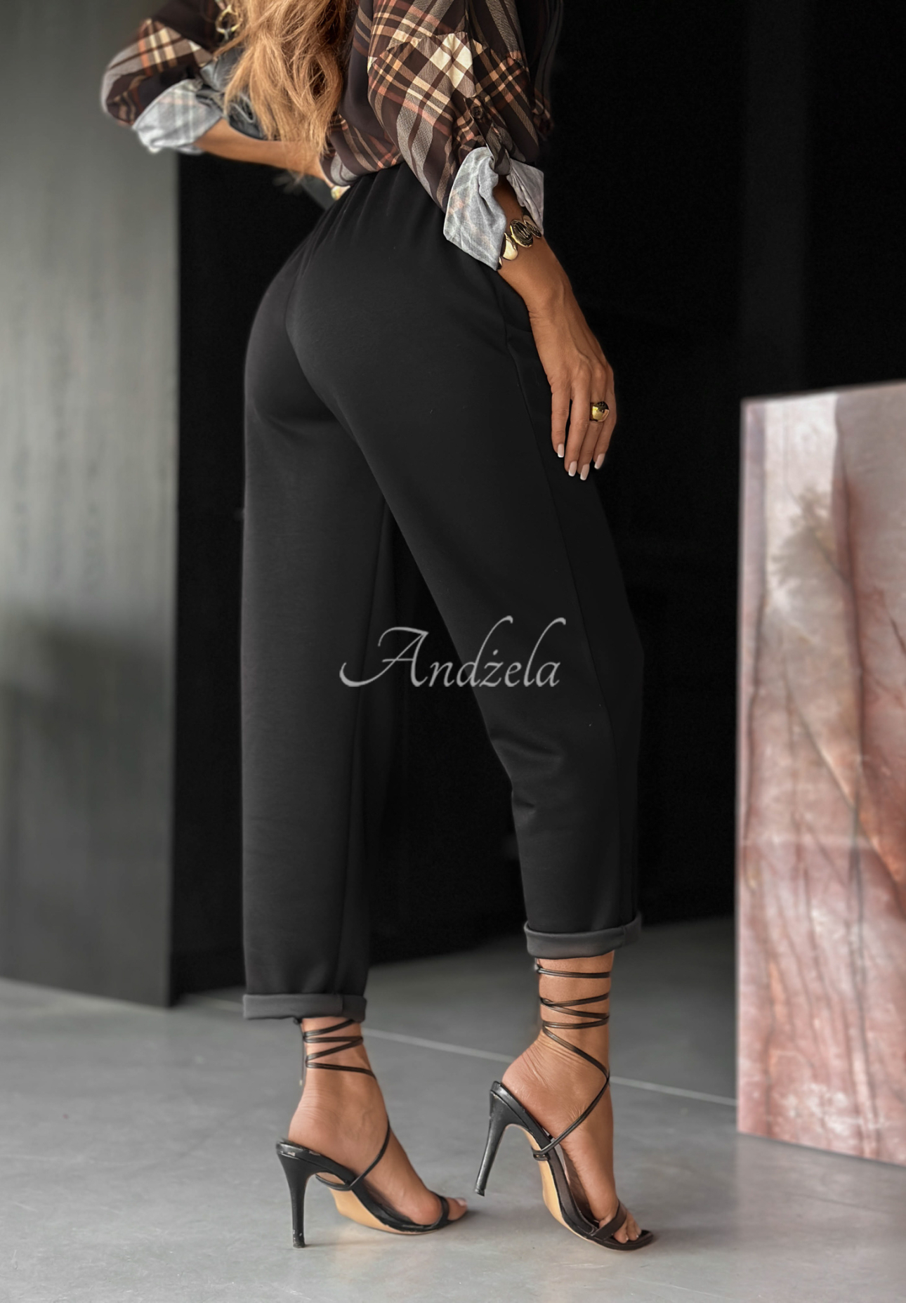 Pantaloni din material cu viscoză Chosen Silence